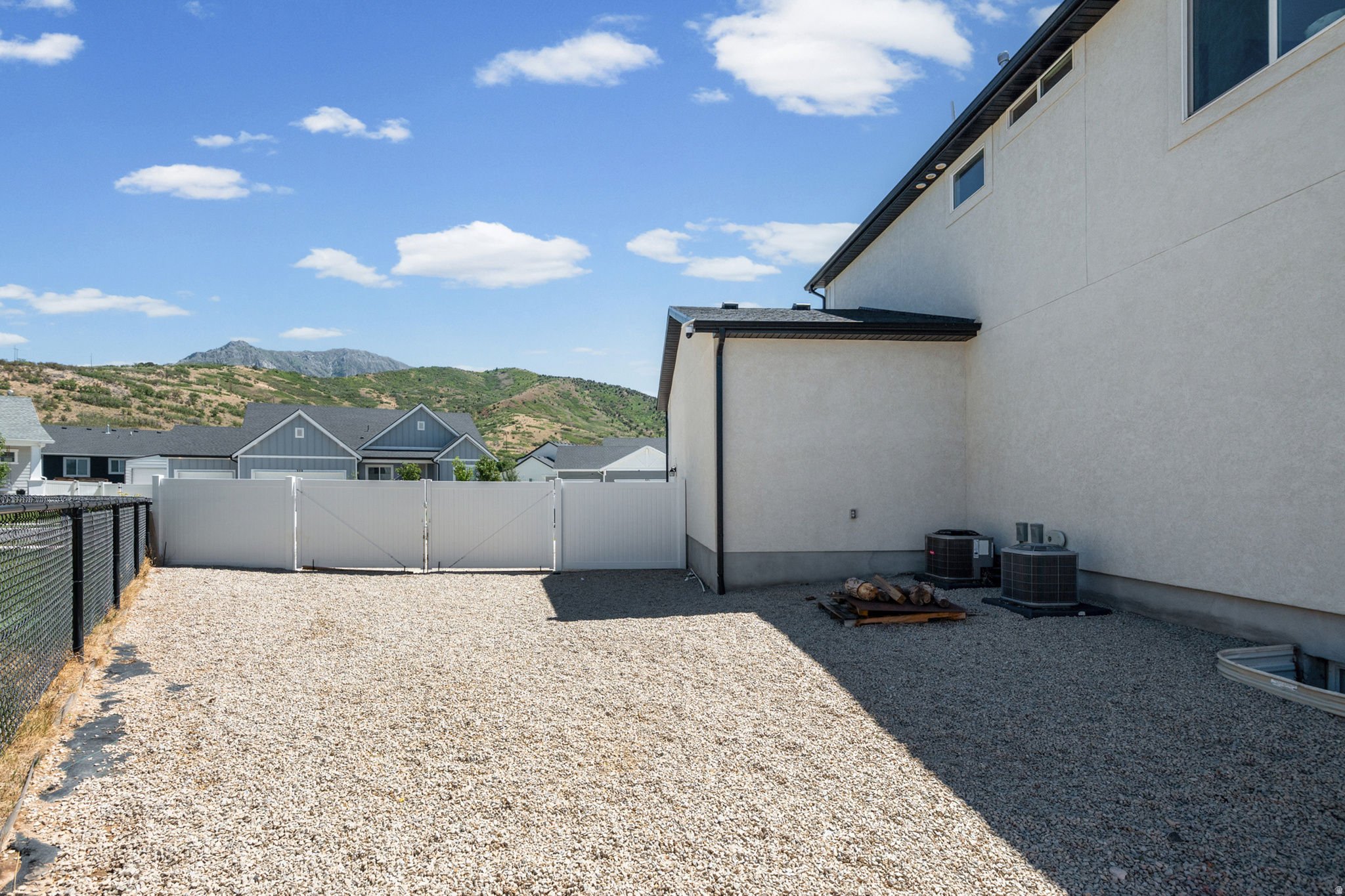 FOOTHILL VILLAGE - Residential