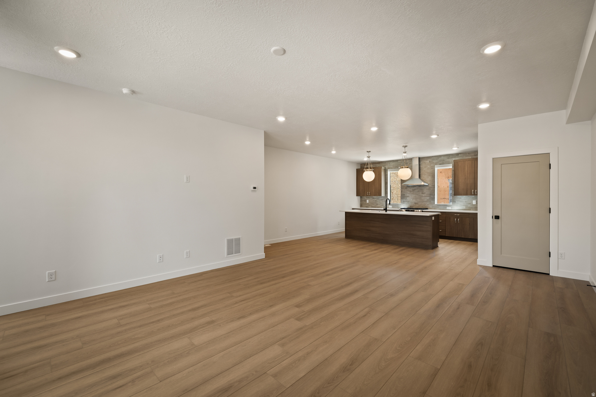 THE IVY - Residential