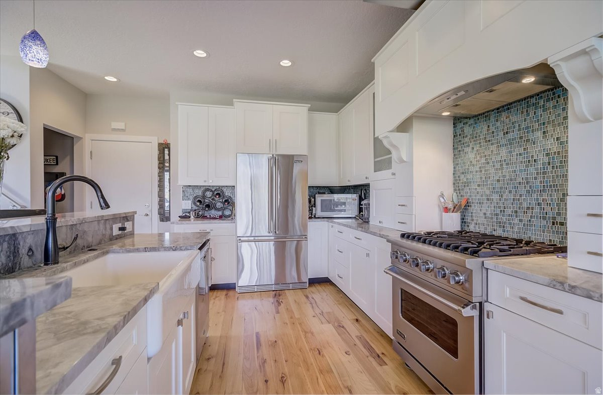 PINEBROOK COTTAGES - Residential Lease