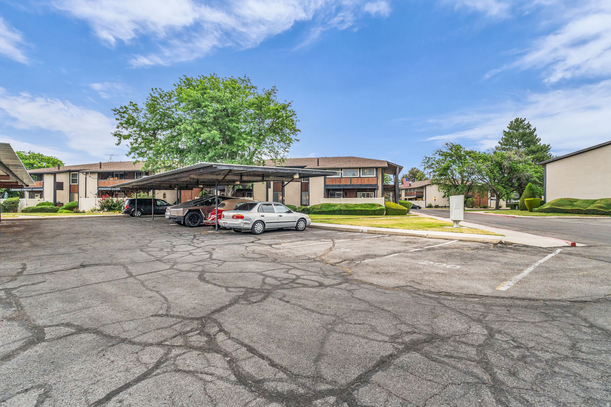OAK CREST CONDO - Residential