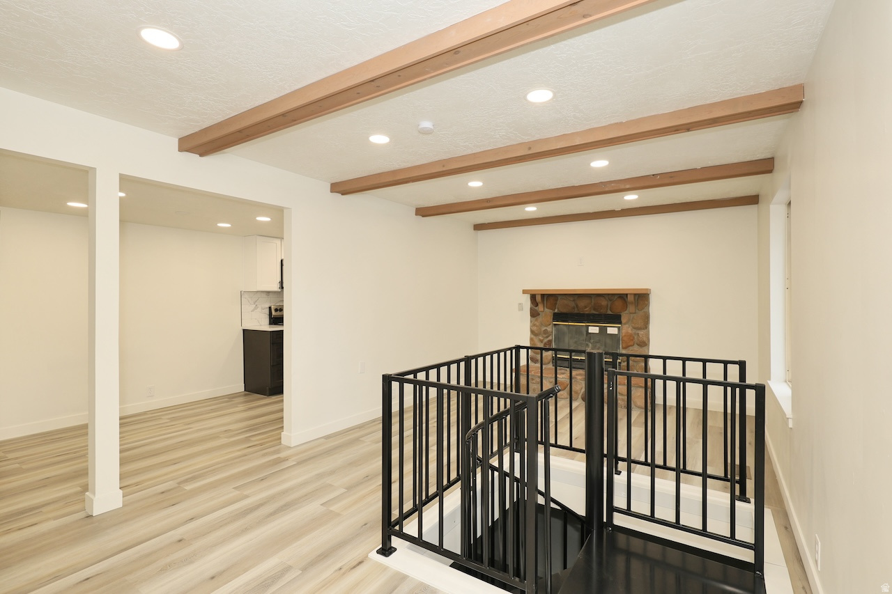 ALPENHOF CONDO - Residential