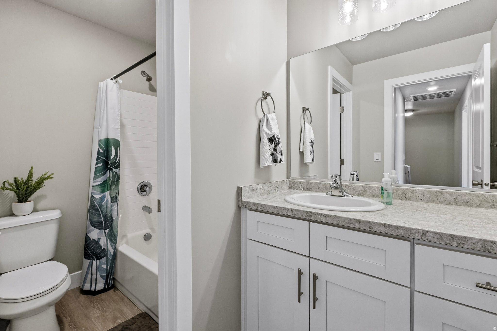 CEDARBEND TOWNHOMES - Residential