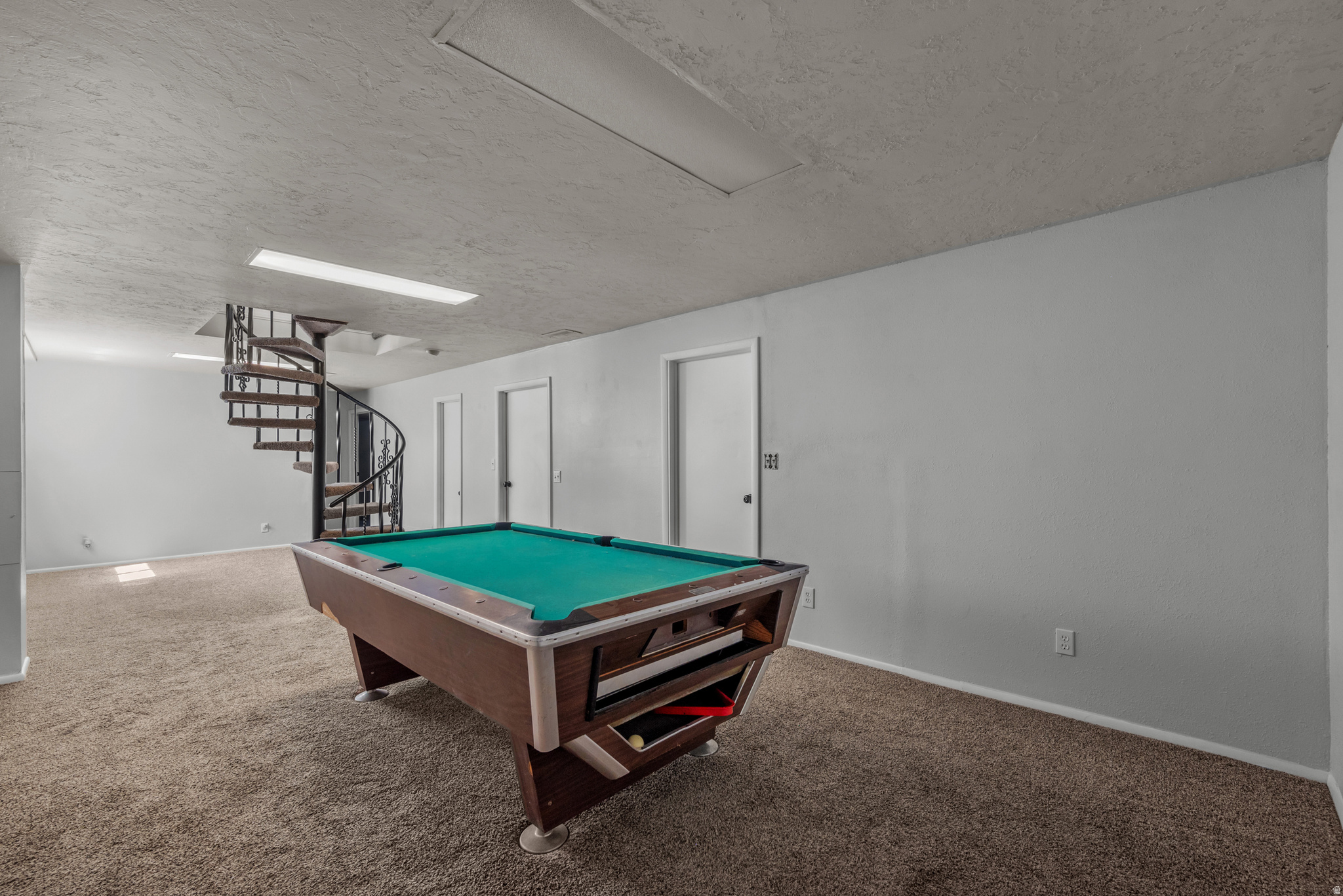 CAMELOT - Residential