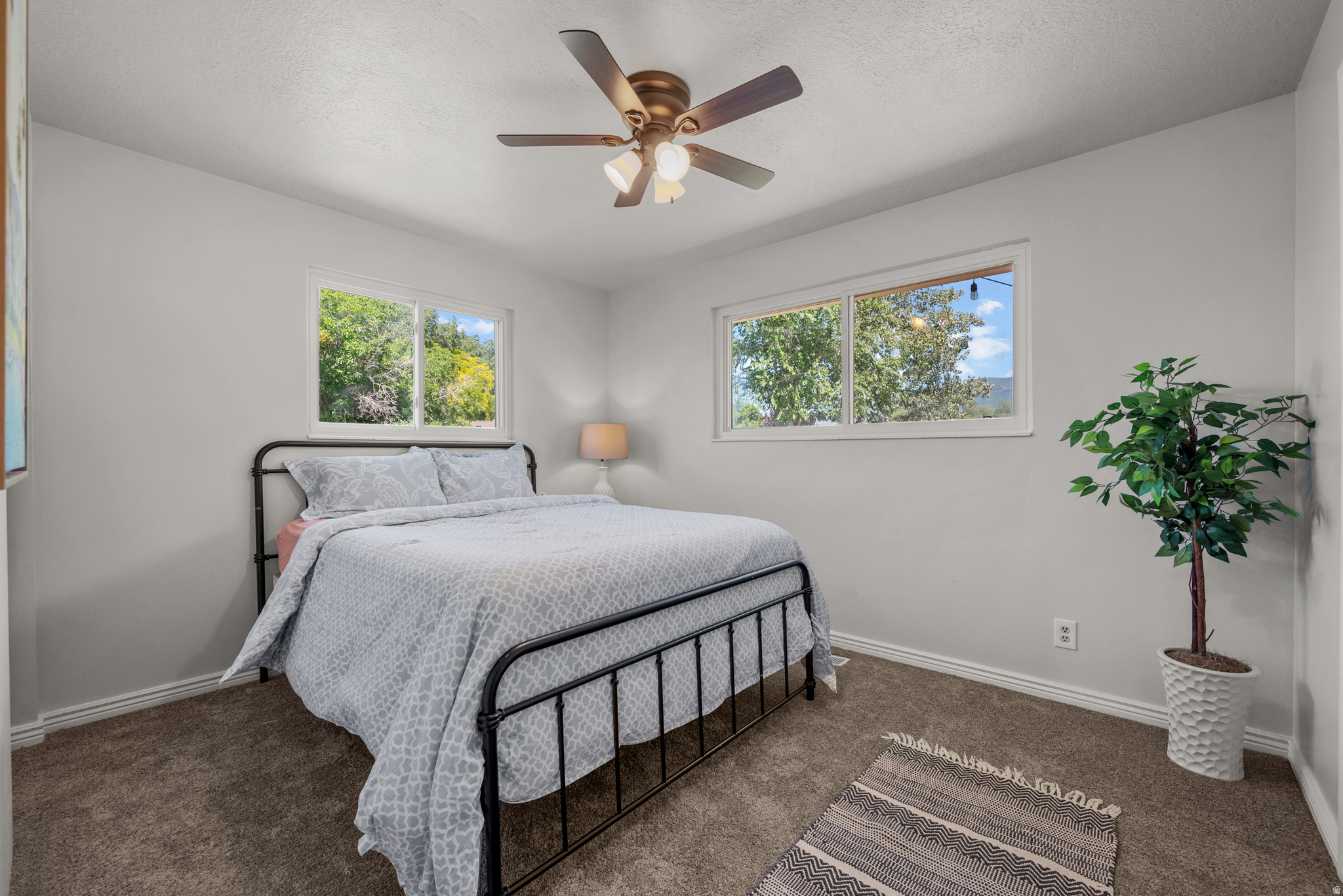 CAMELOT - Residential