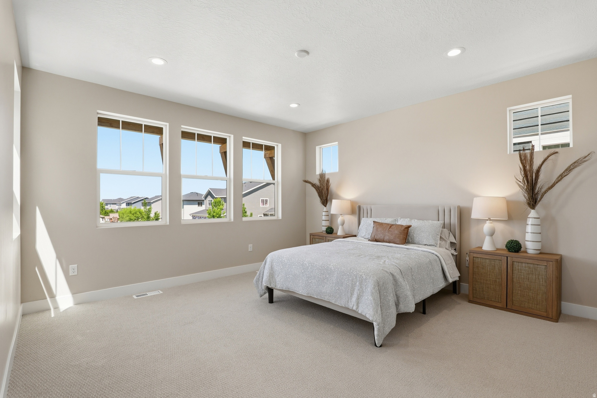 HUNTINGTON RANCH - Residential