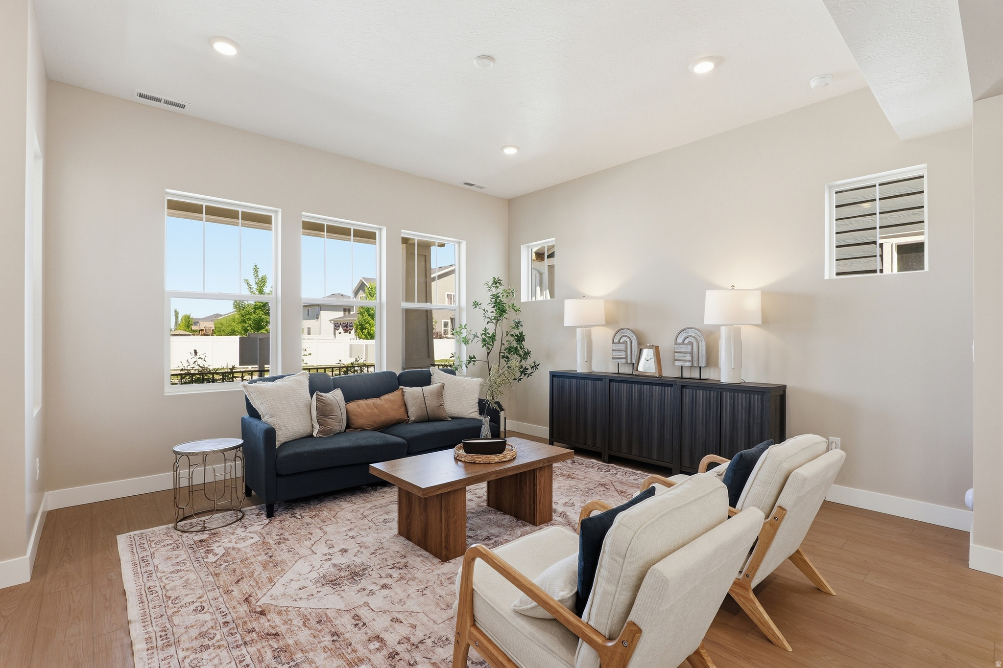 HUNTINGTON RANCH - Residential