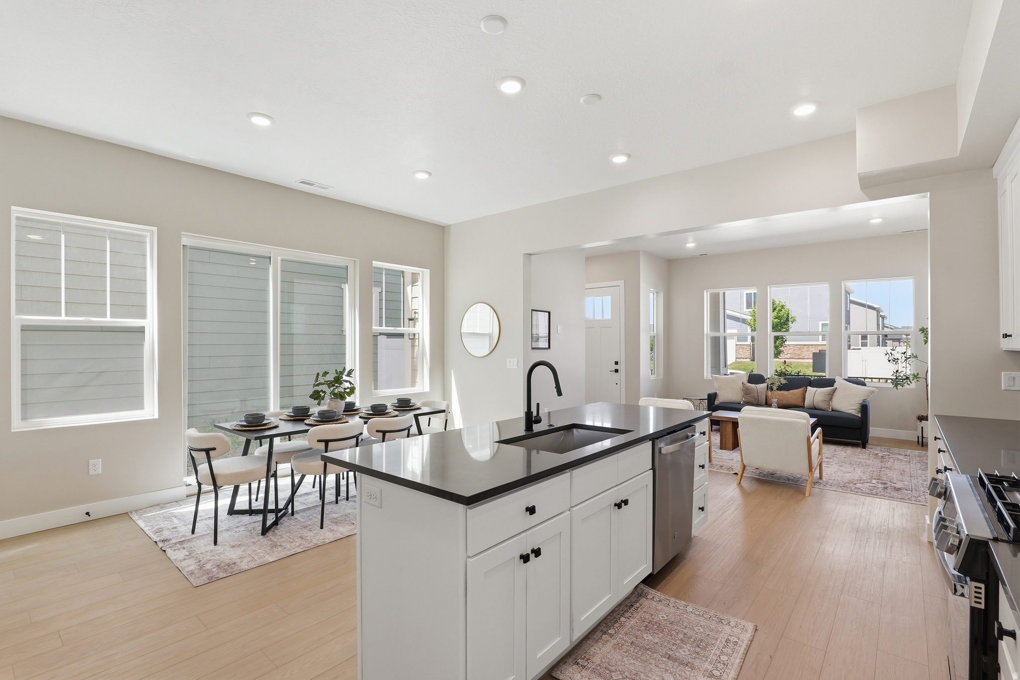 HUNTINGTON RANCH - Residential