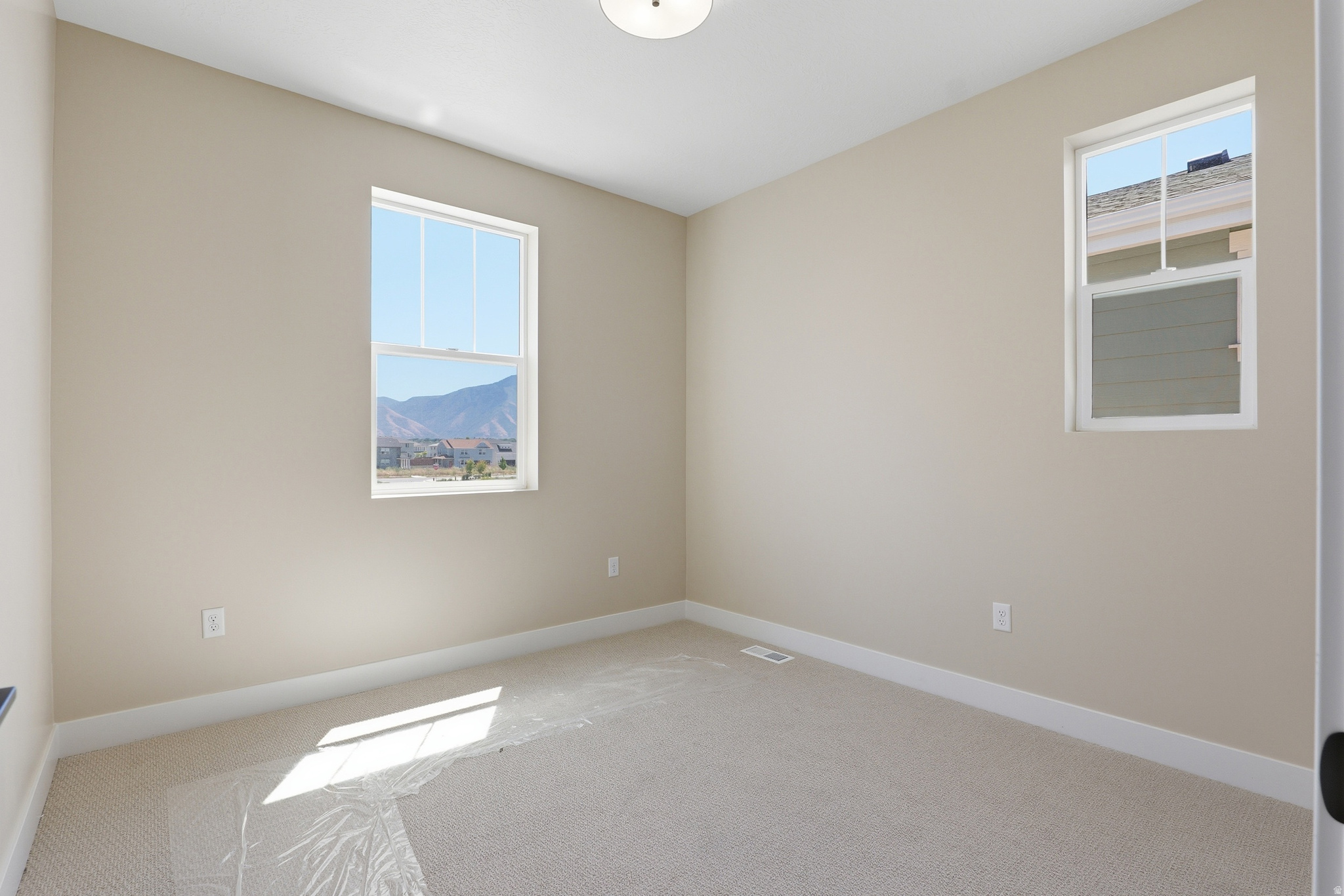 HUNTINGTON RANCH - Residential