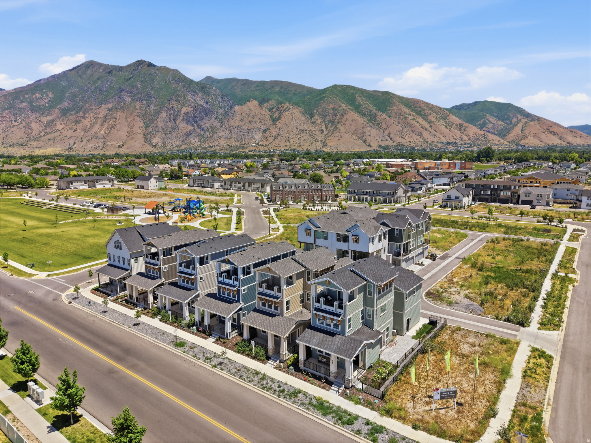 HUNTINGTON RANCH - Residential