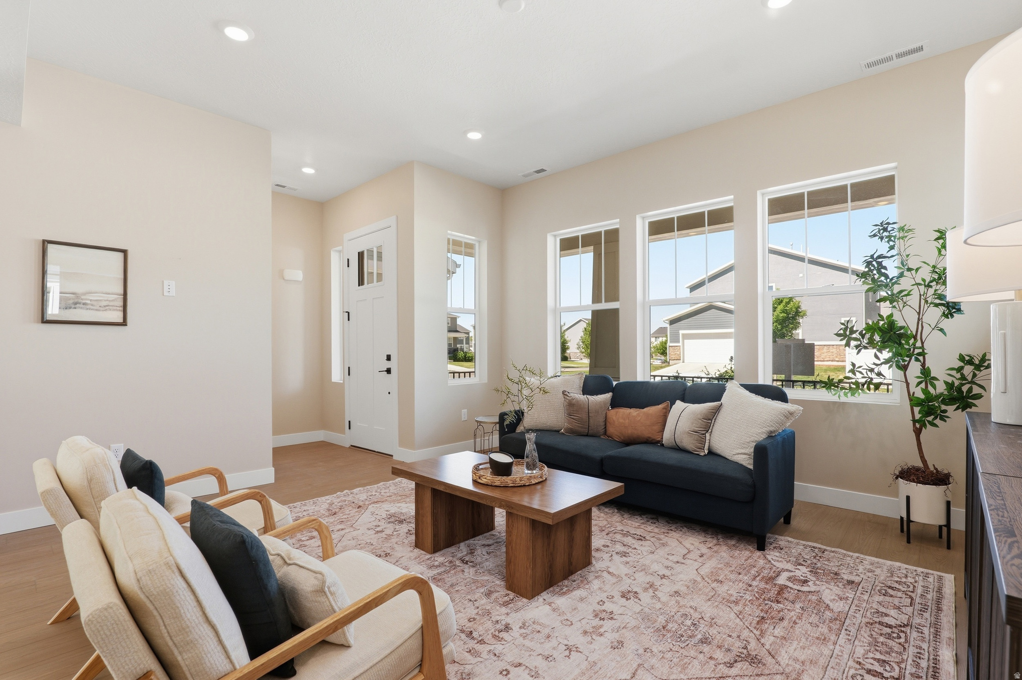 HUNTINGTON RANCH - Residential