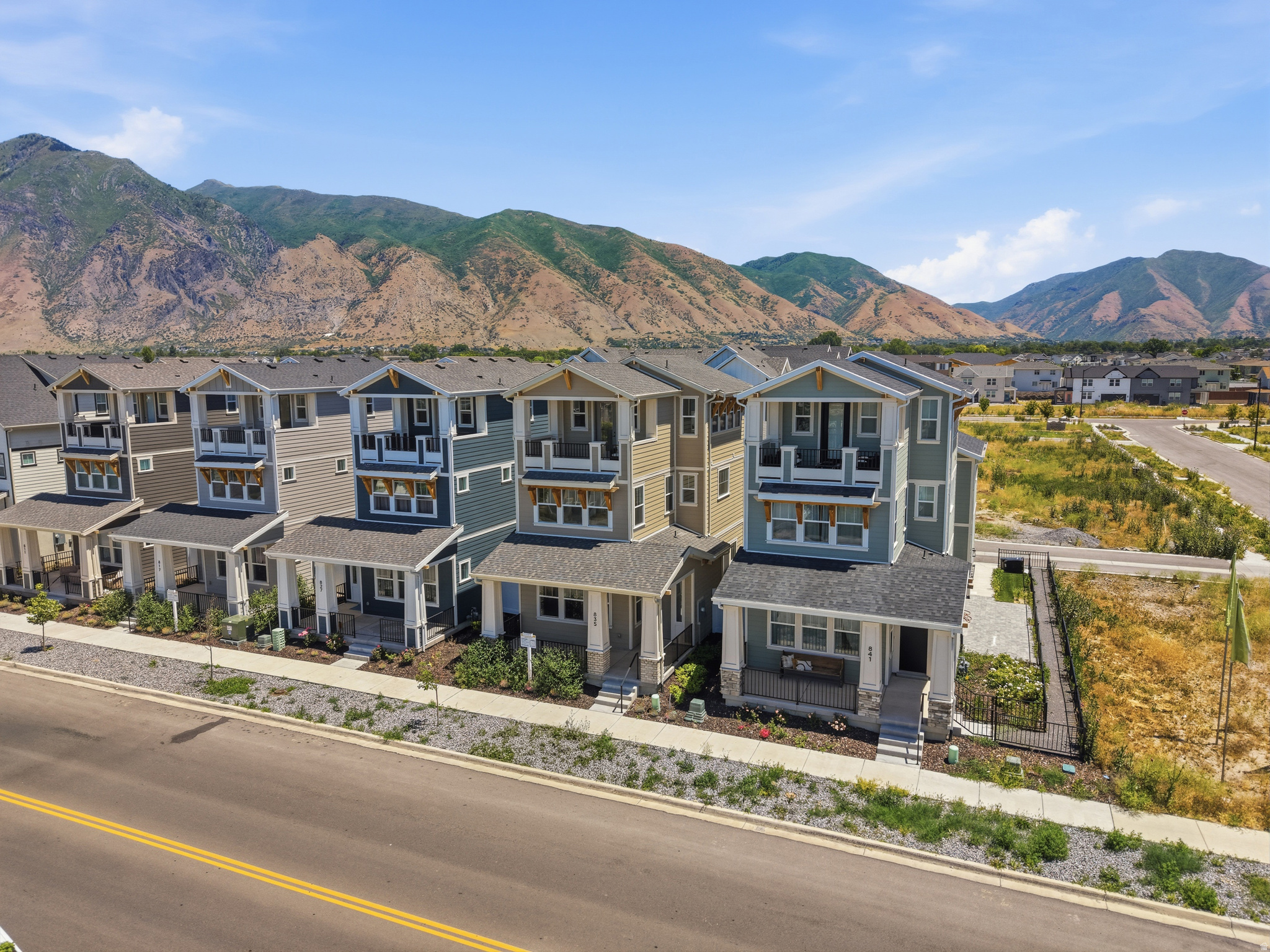 HUNTINGTON RANCH - Residential