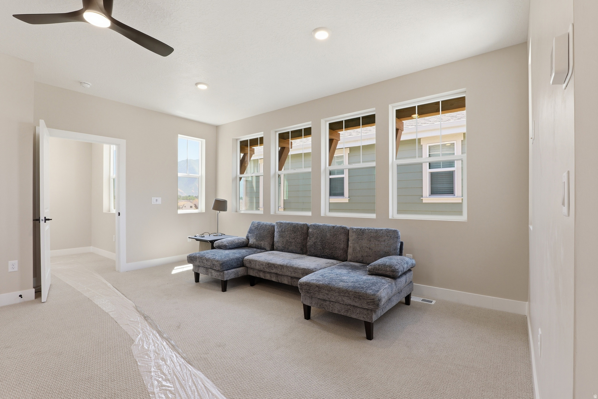 HUNTINGTON RANCH - Residential