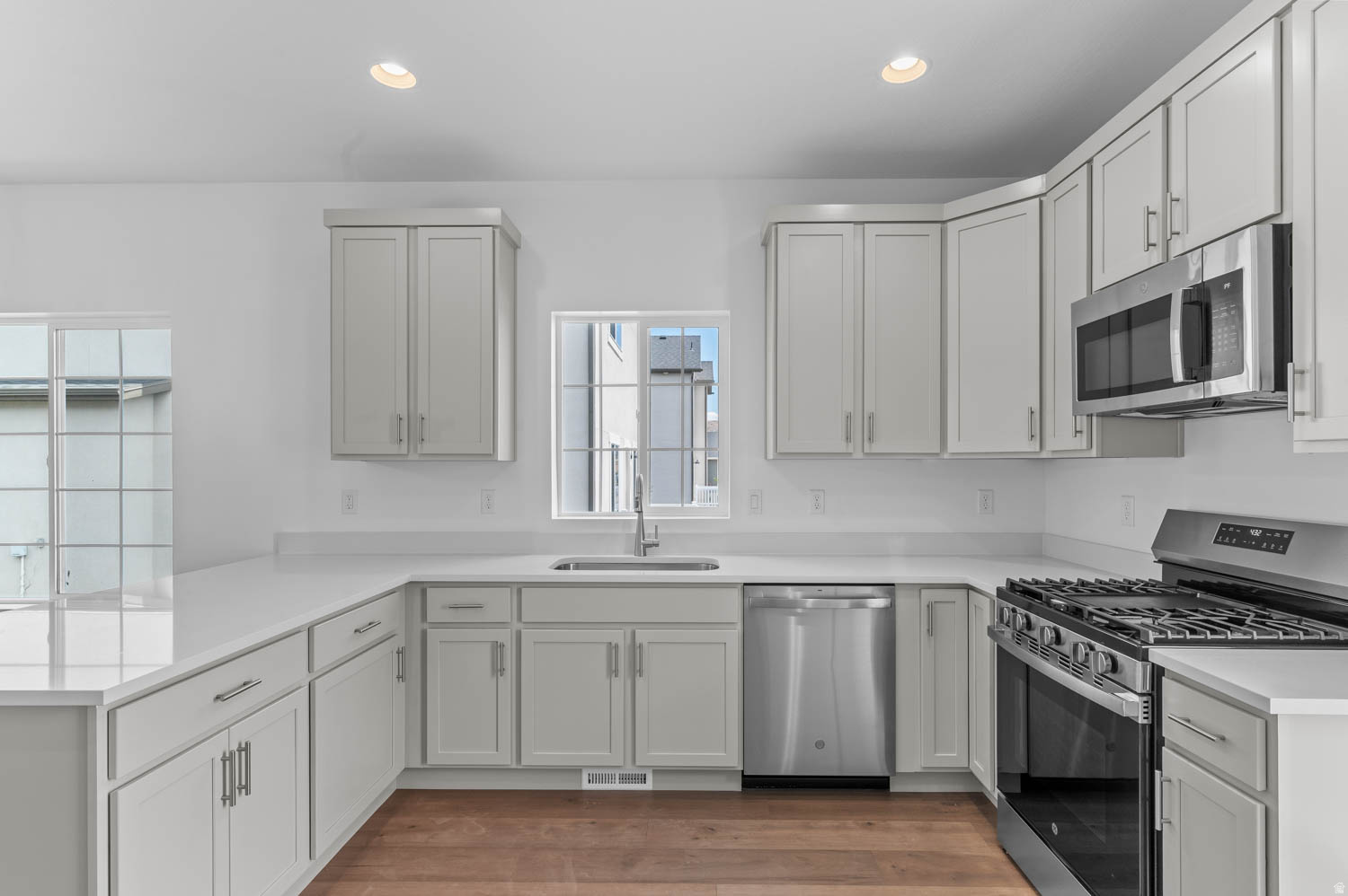 OVERLAND COTTAGES V2 601 - Residential
