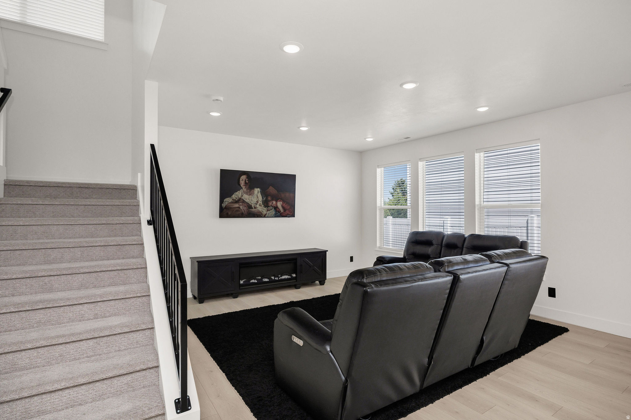 MEADOWBROOK - Residential