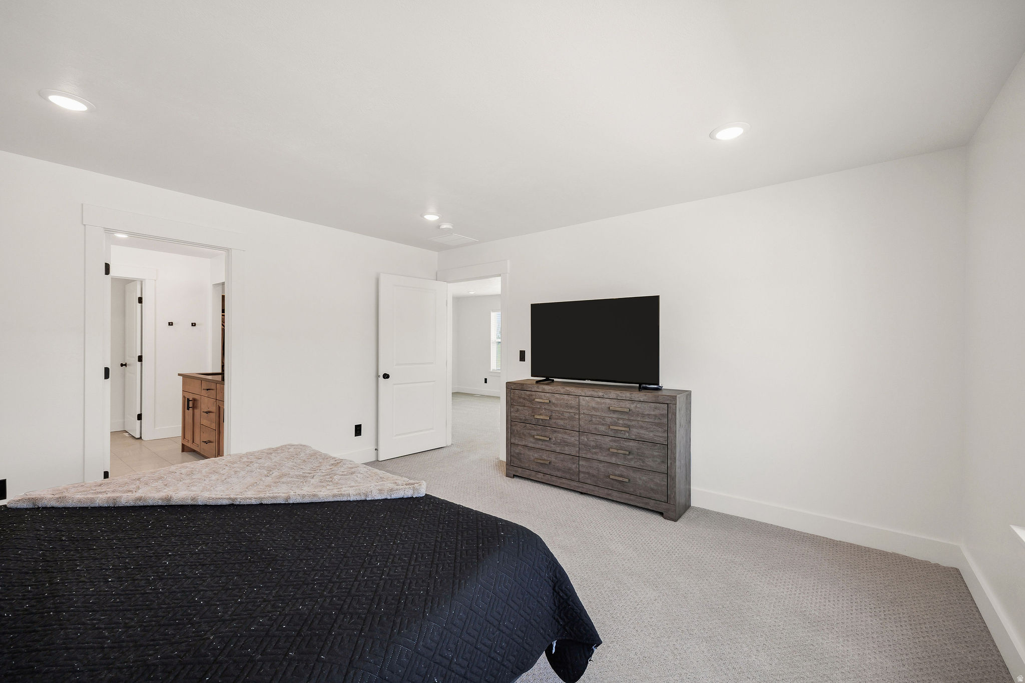 MEADOWBROOK - Residential