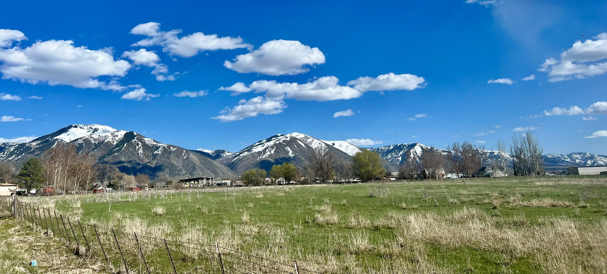 MEADOWBROOK - Residential
