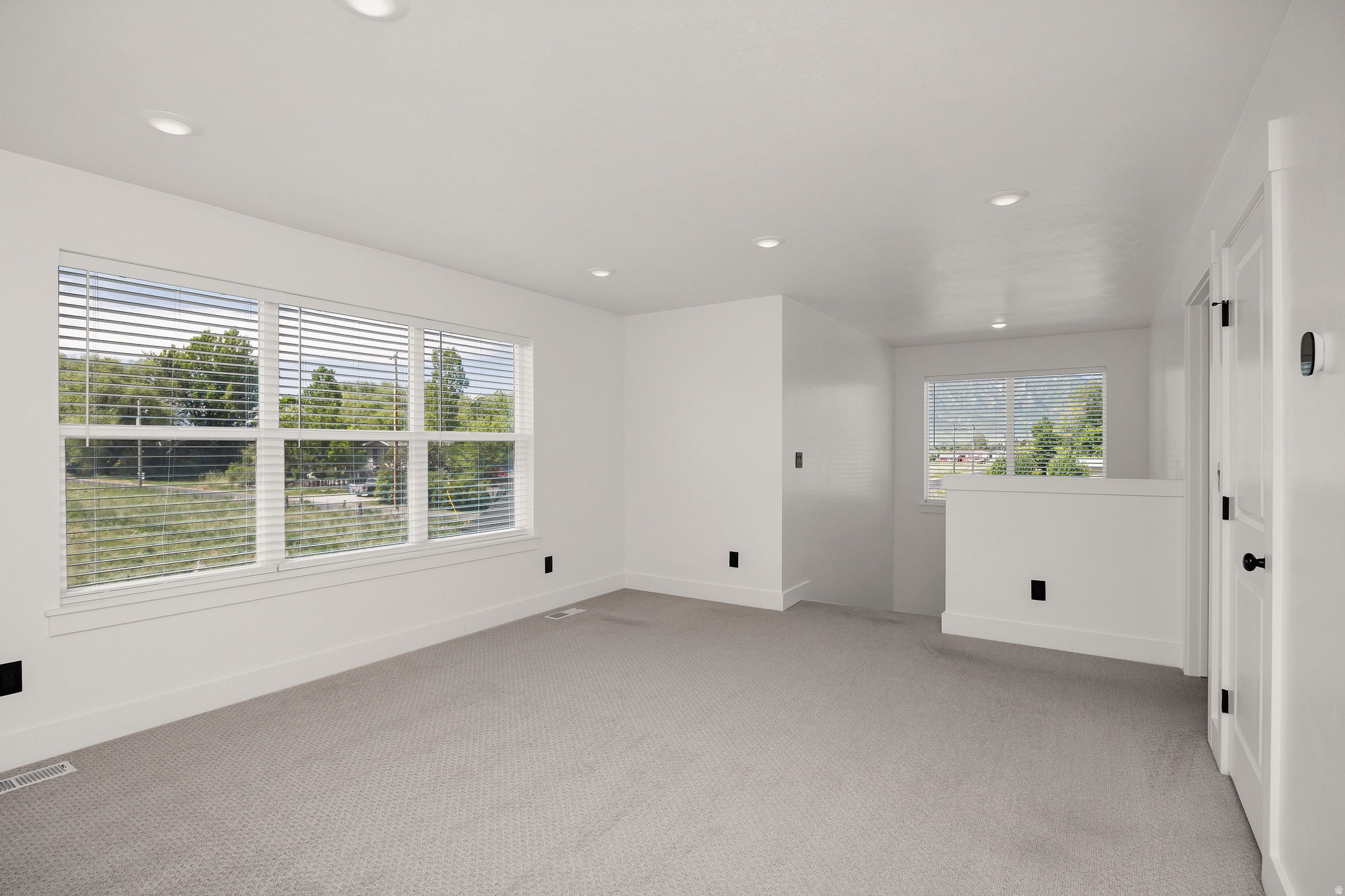 MEADOWBROOK - Residential