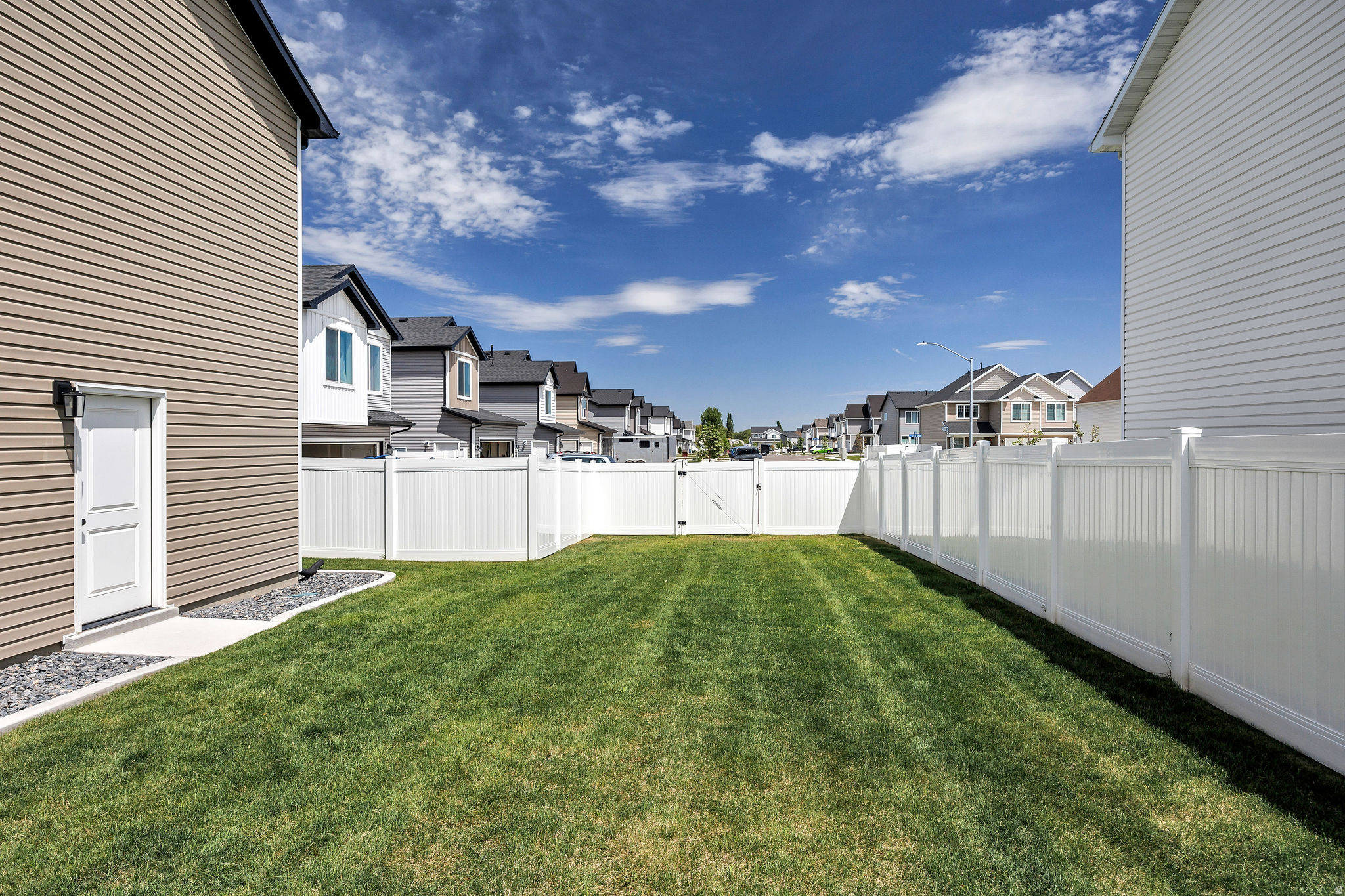 MEADOWBROOK - Residential