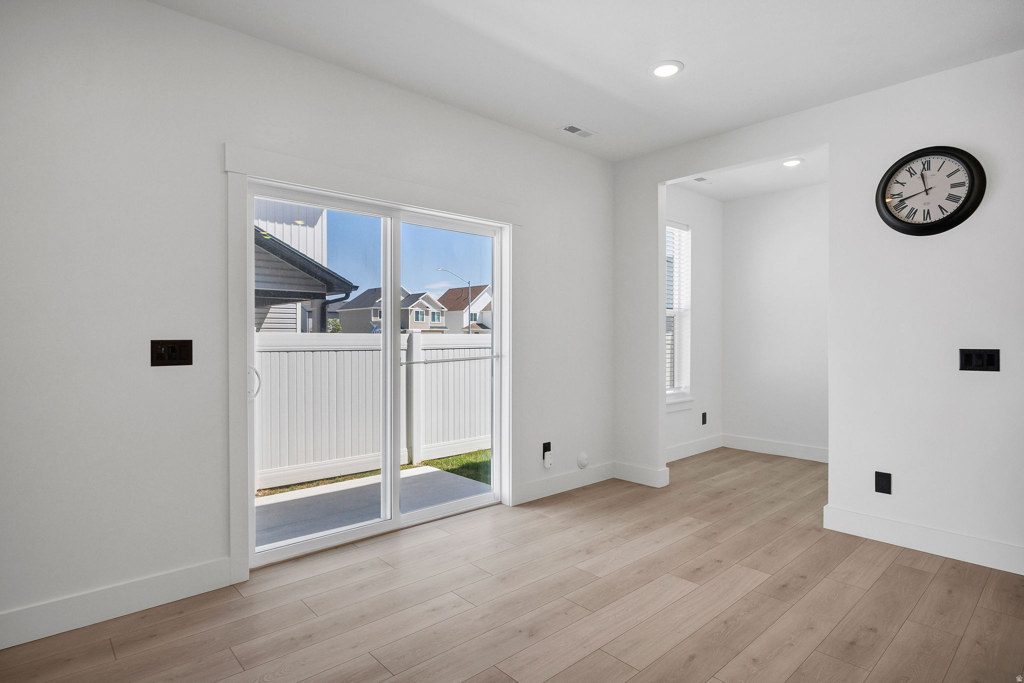 MEADOWBROOK - Residential