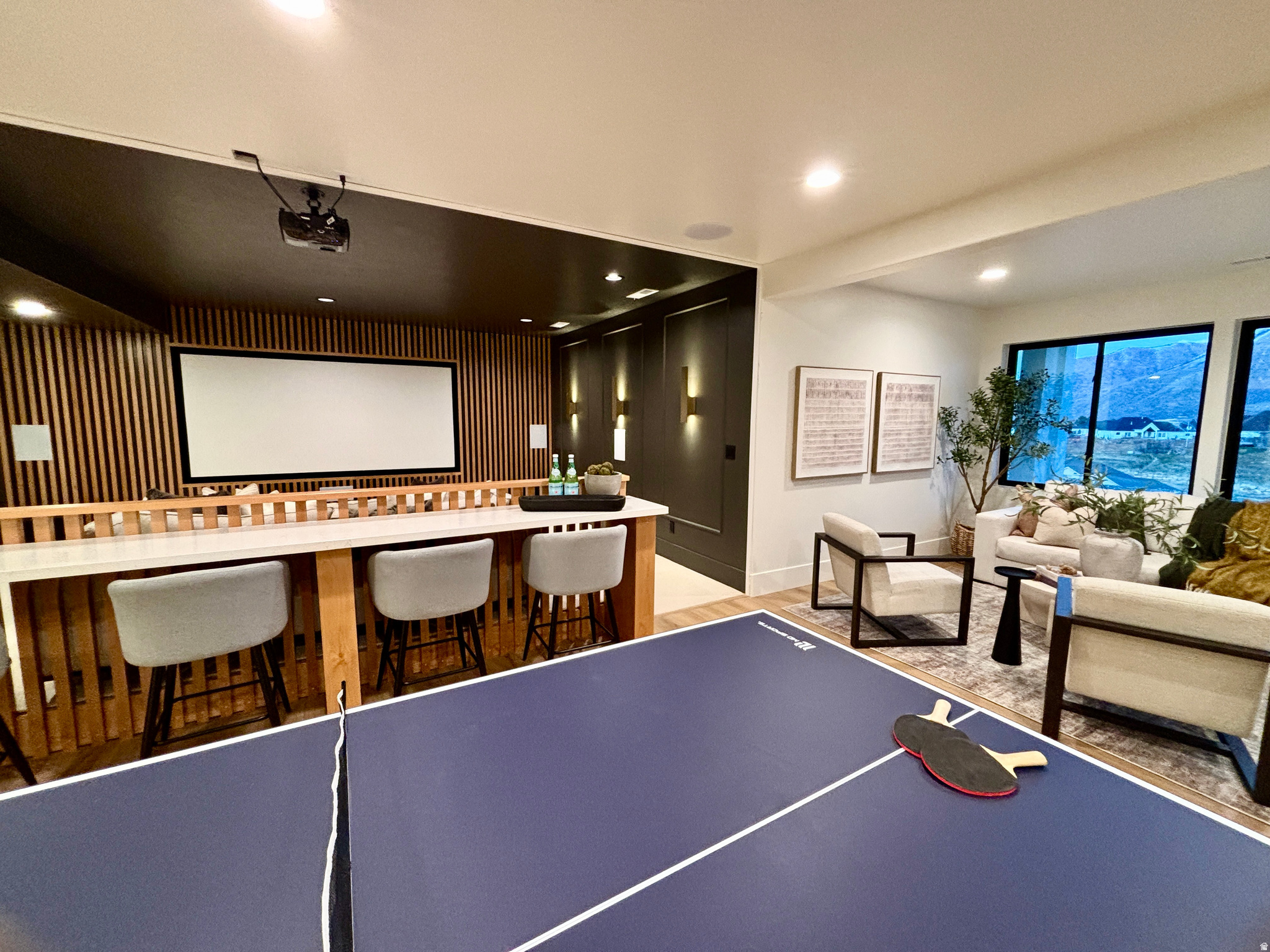 RIDGE - Residential