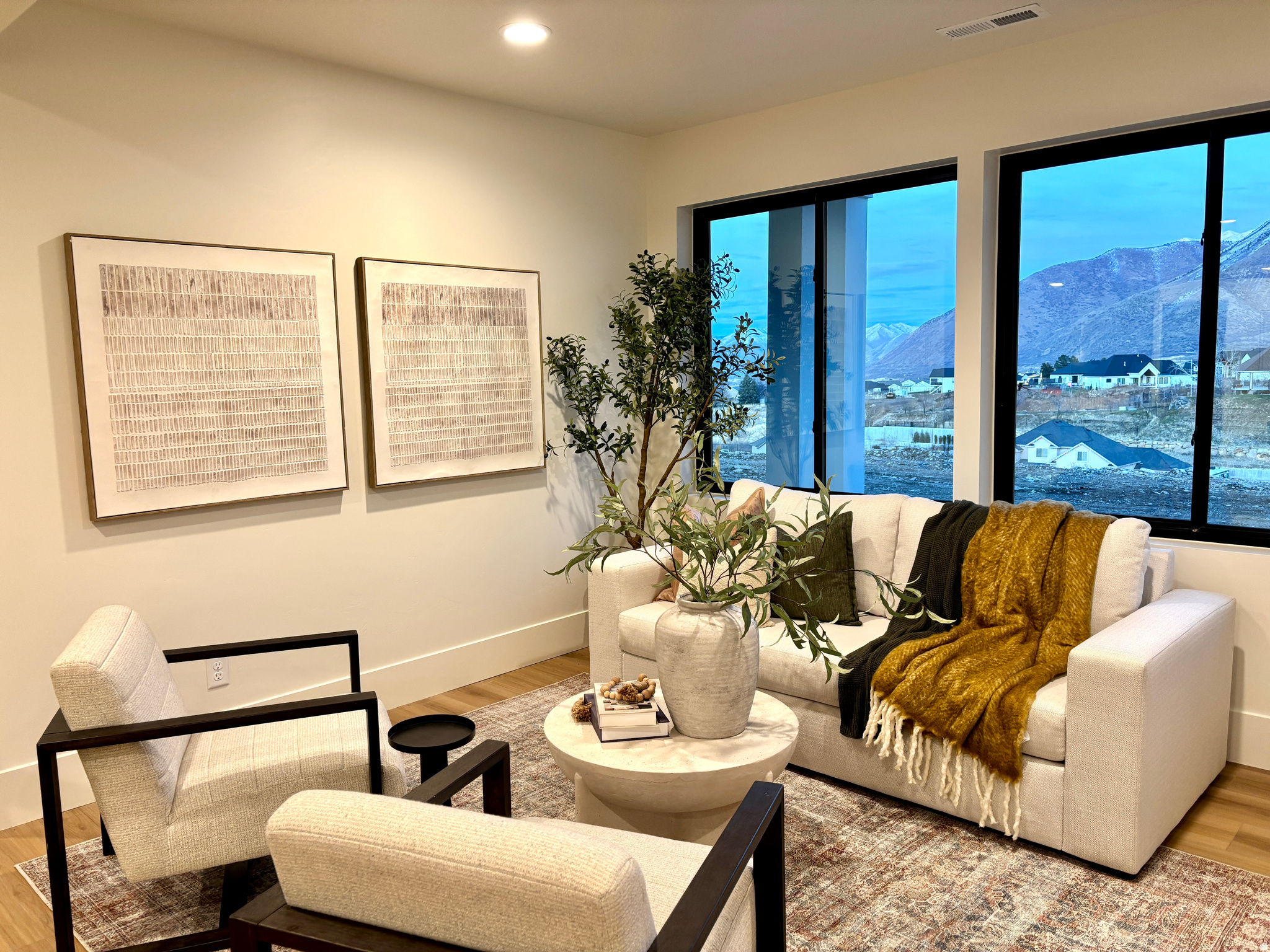 RIDGE - Residential