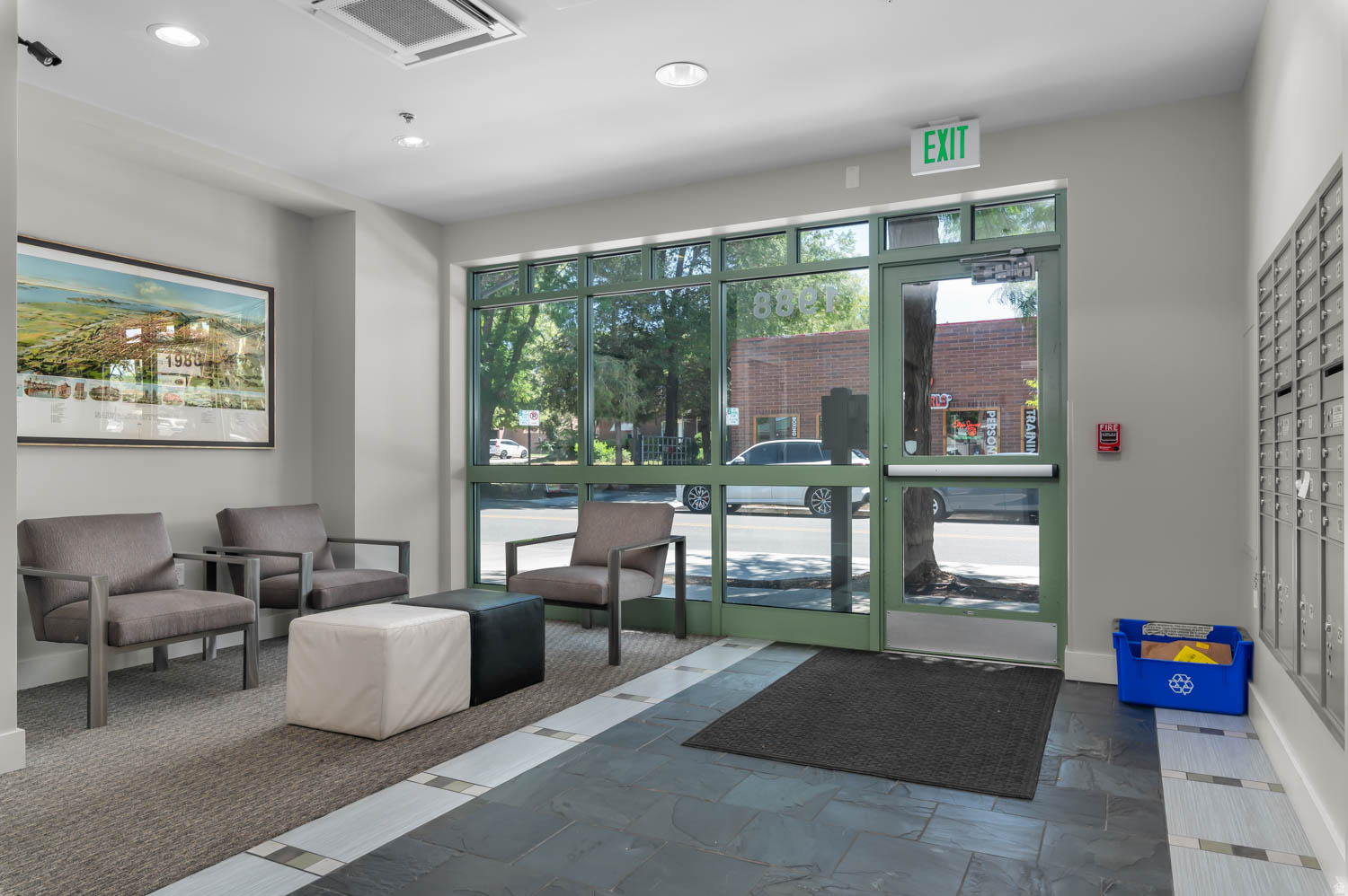 URBANA ON 11TH - Residential
