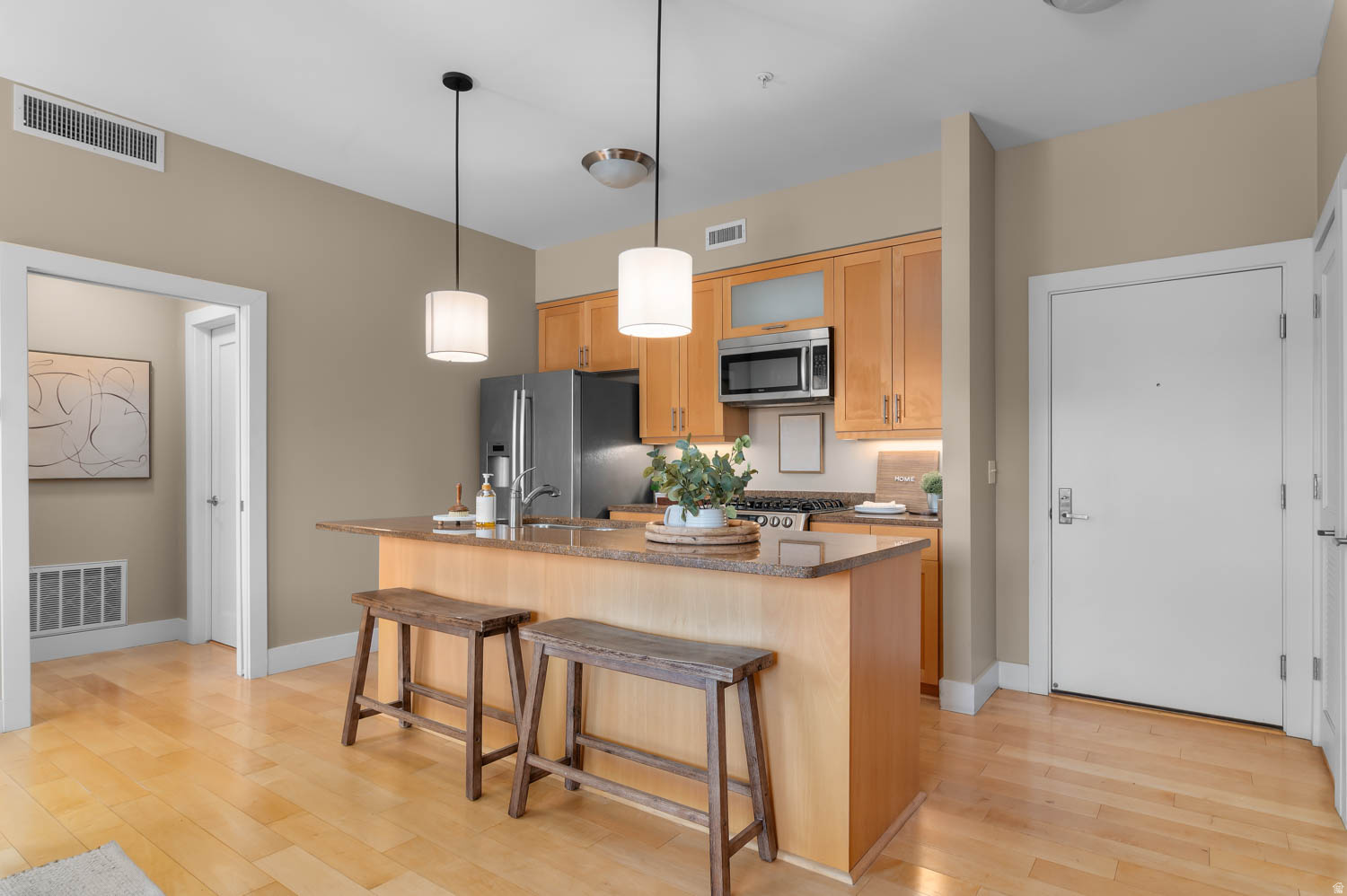 URBANA ON 11TH - Residential