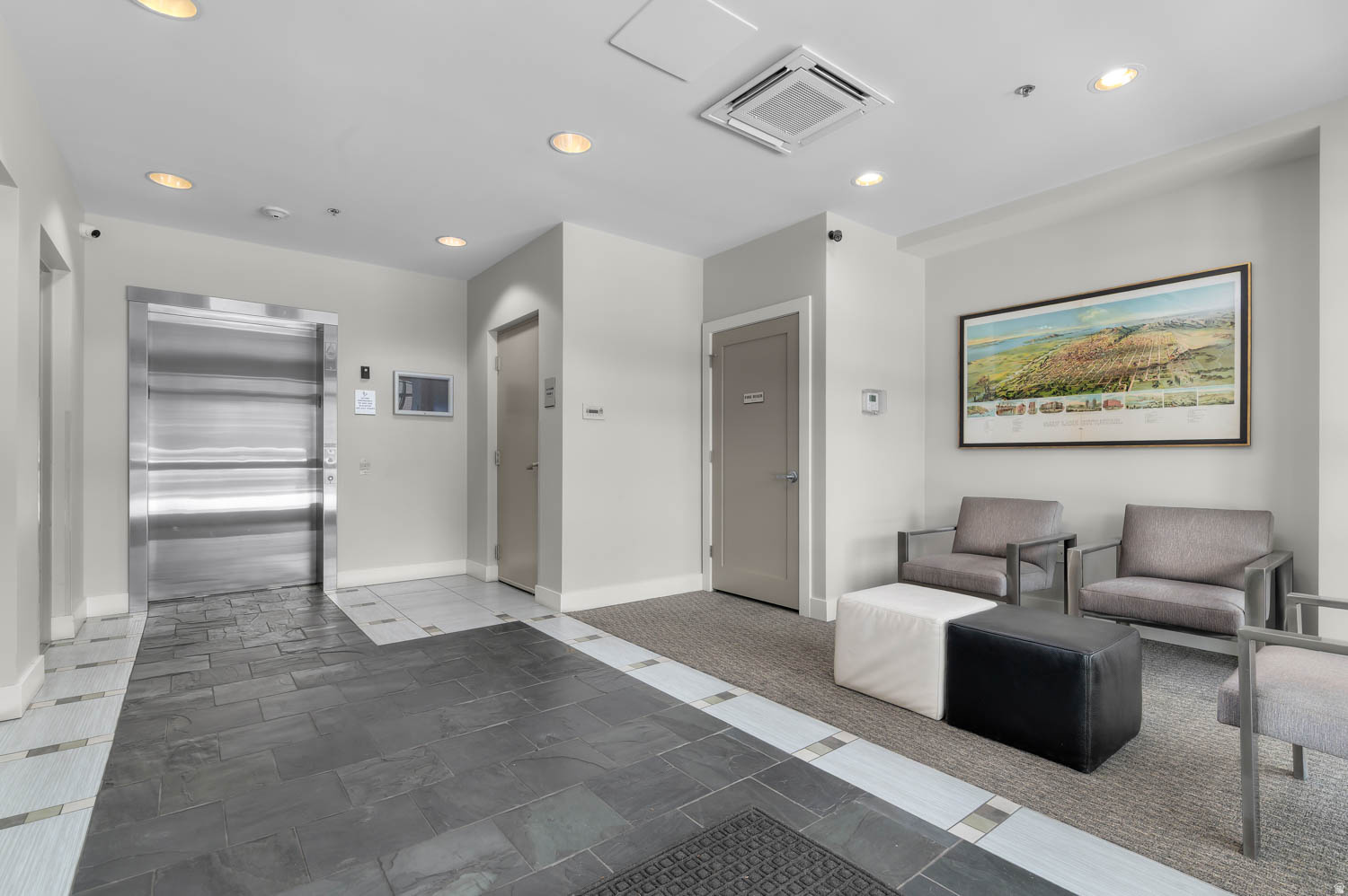 URBANA ON 11TH - Residential