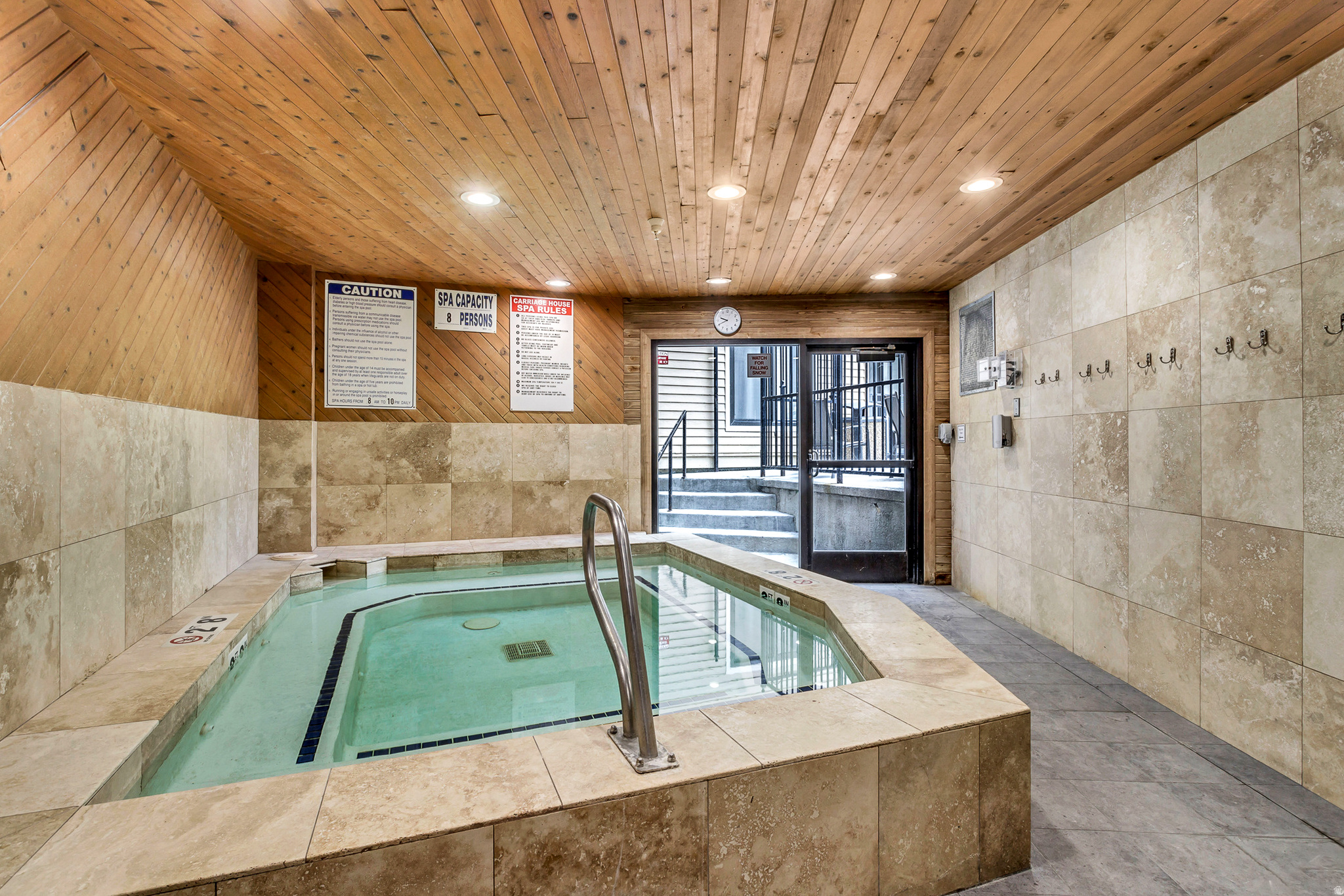 CARRIAGE HOUSE - Residential
