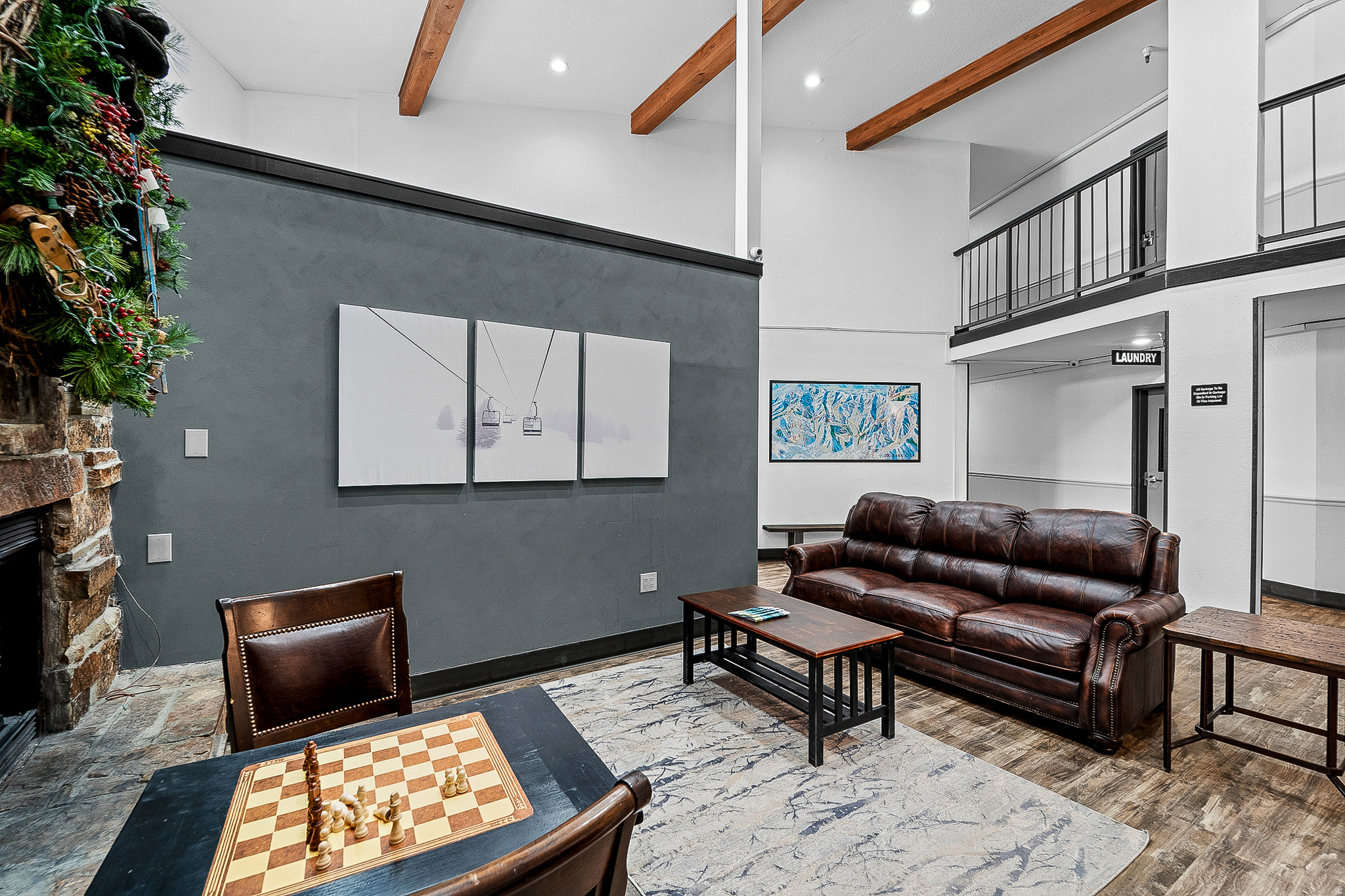CARRIAGE HOUSE - Residential
