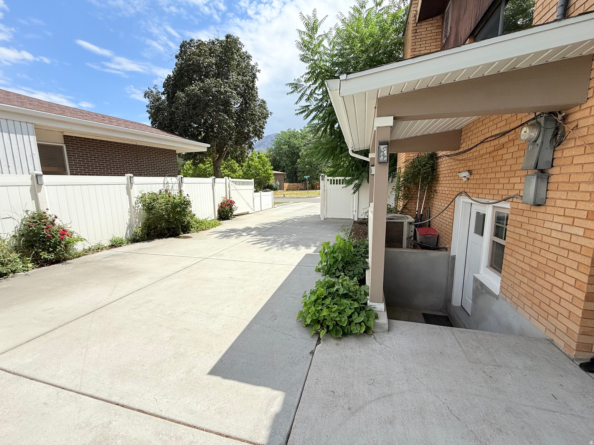 JAMESTOWN NO - Residential