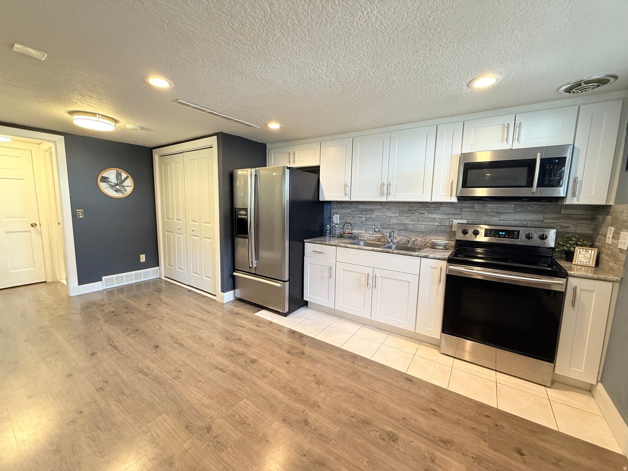 JAMESTOWN NO - Residential