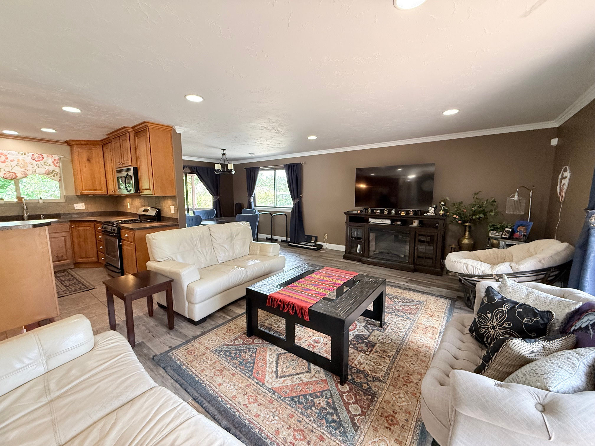 JAMESTOWN NO - Residential