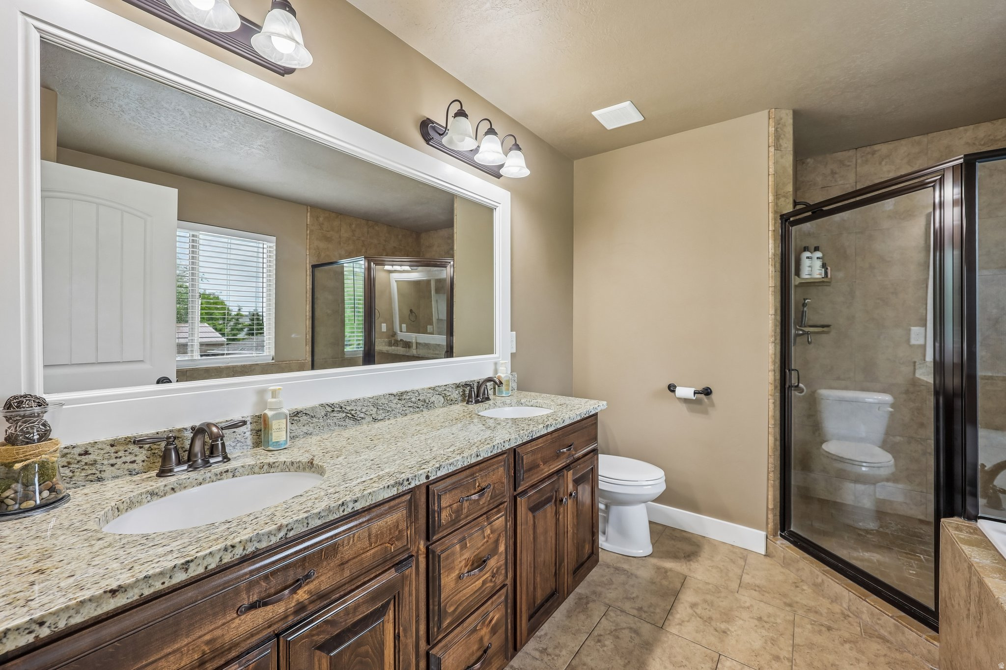 ANDREWS ACRES SUBDIV - Residential
