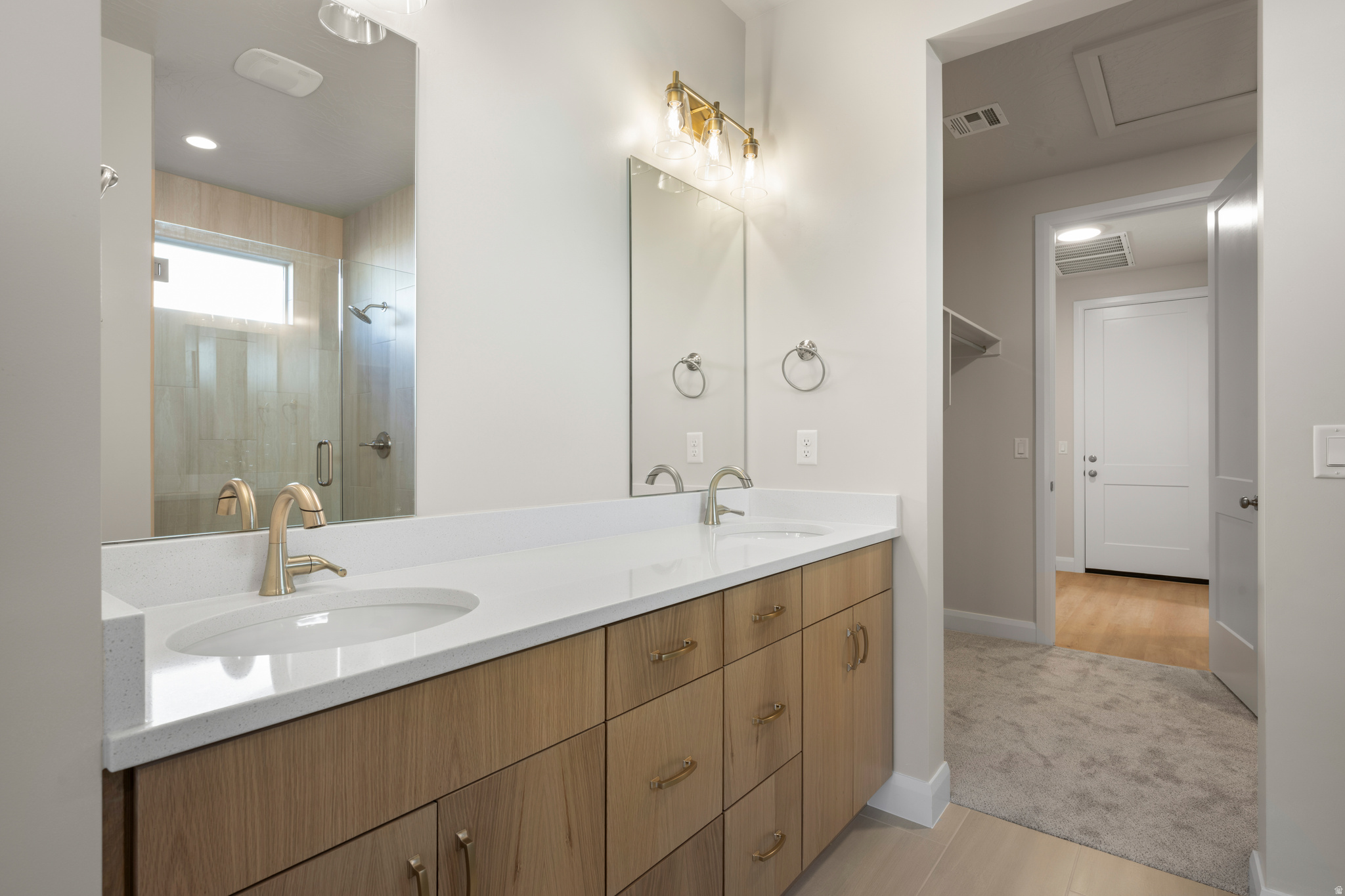 SOLIS - Residential