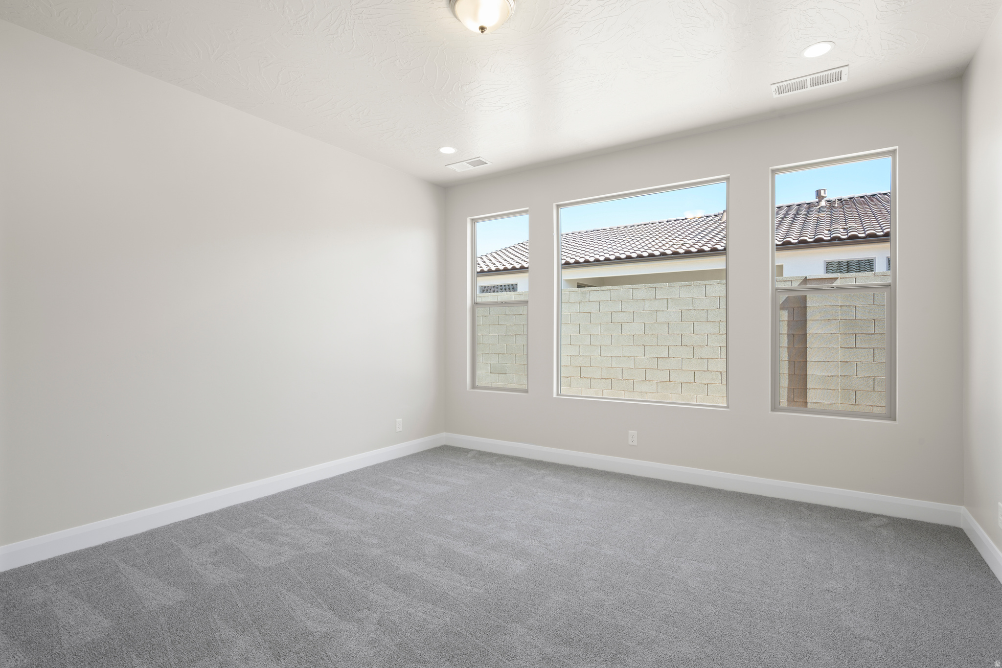 SOLIS - Residential
