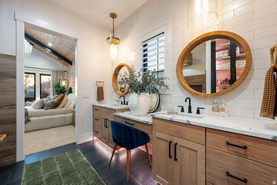 MAPLE ESTATES PH 3 - Residential