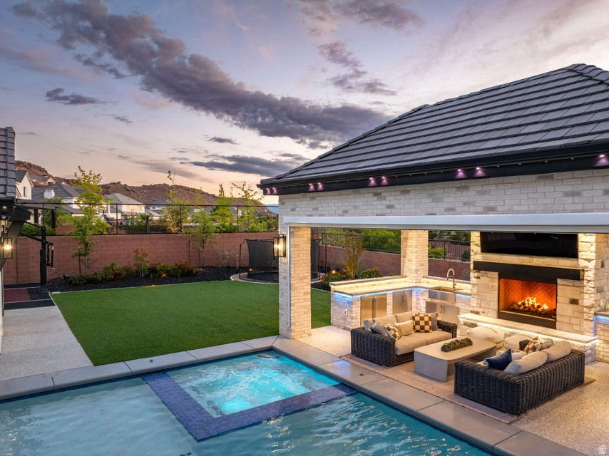 MAPLE ESTATES PH 3 - Residential