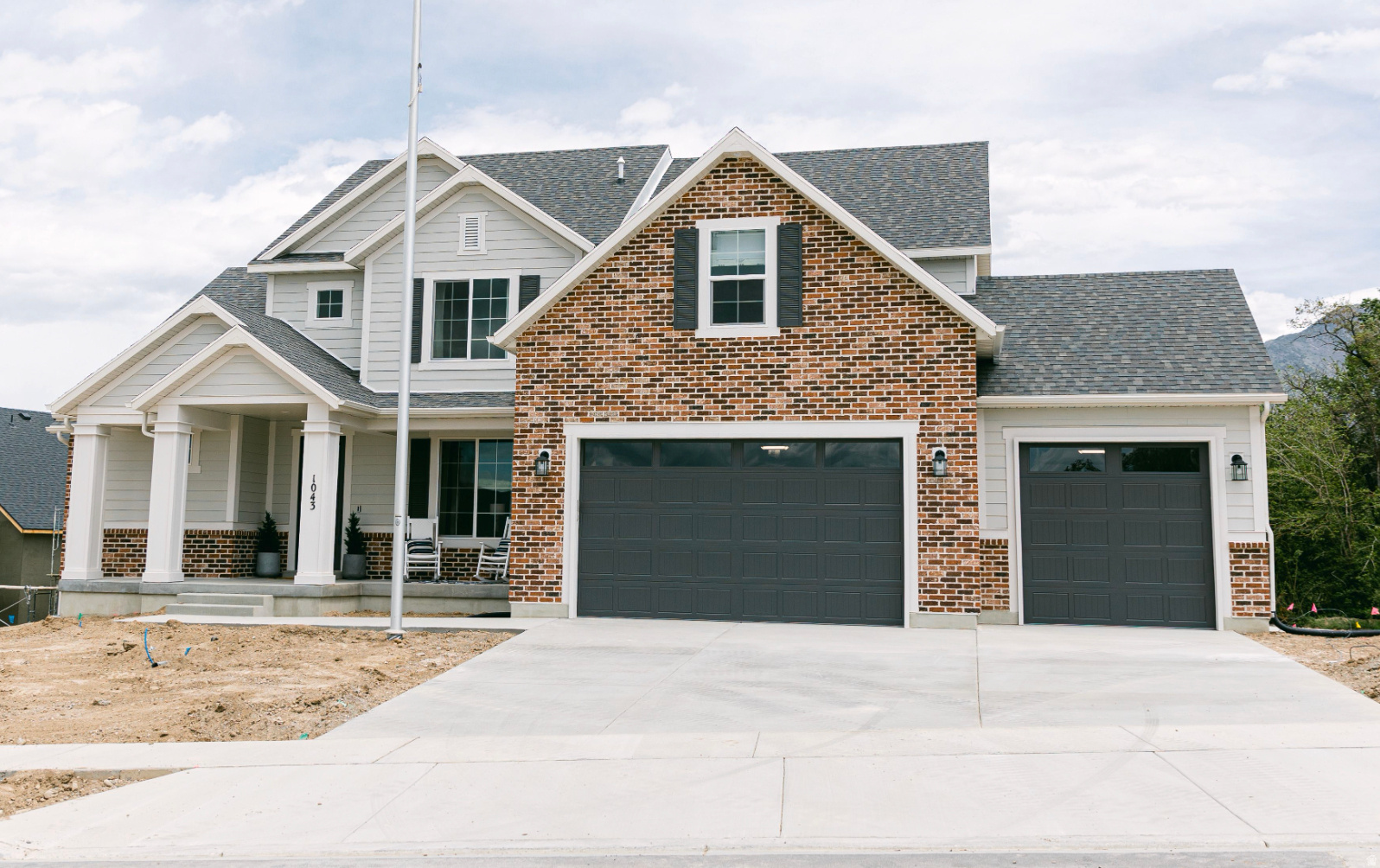 ACT FAST and you could put your own design choices in this Jenni Bonus floor plan! Pictures are of a previously built Jenni floor plan. This homes current design palette is also pictured. Seller is offering a 2/1 buy down through preferred lender!