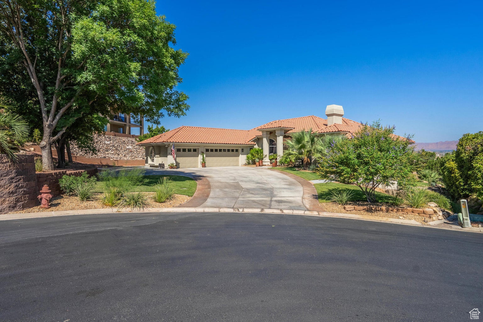FAIRWAY HILLS - Residential
