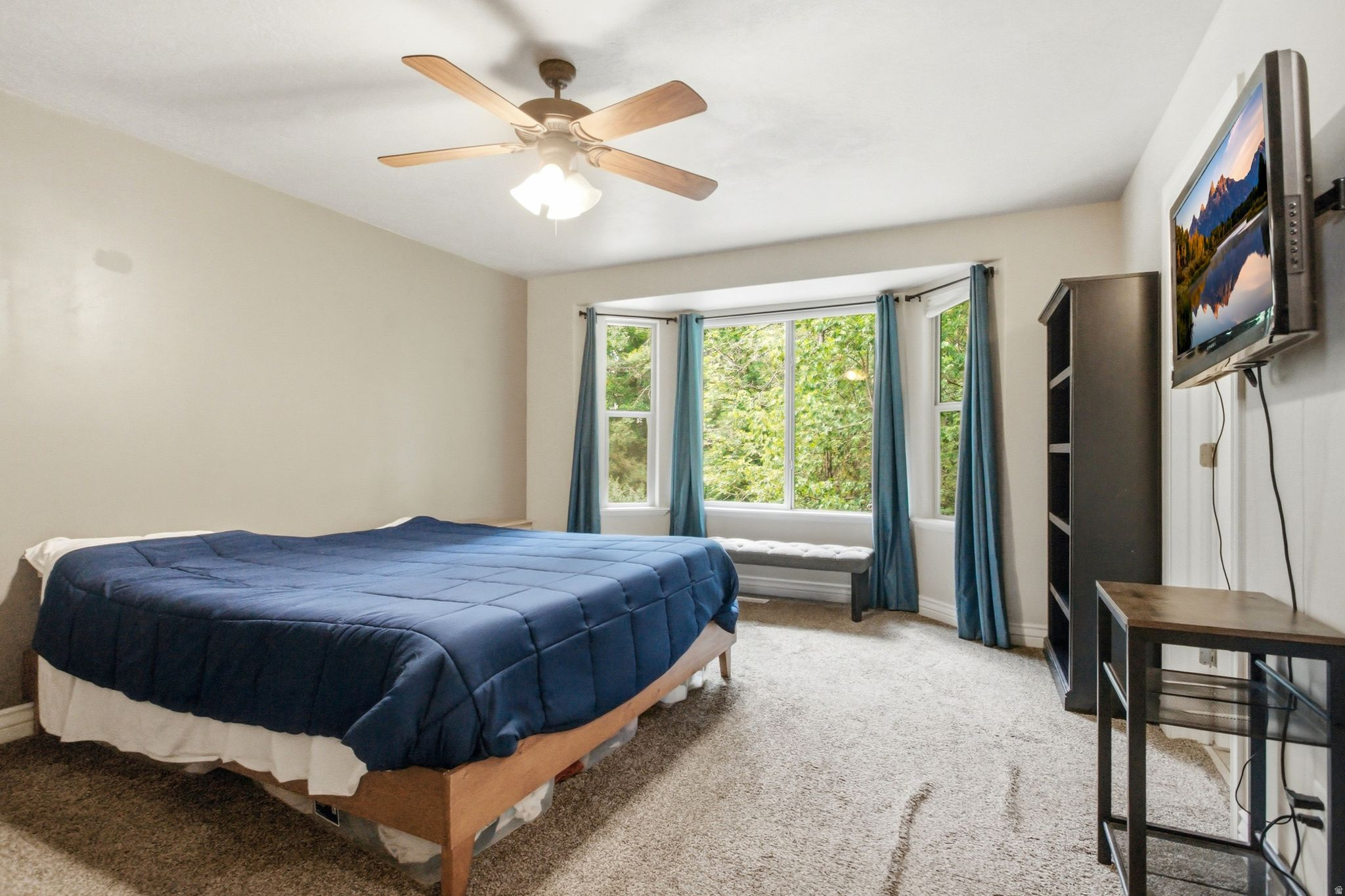 ELIZABETH CIRCLE - Residential