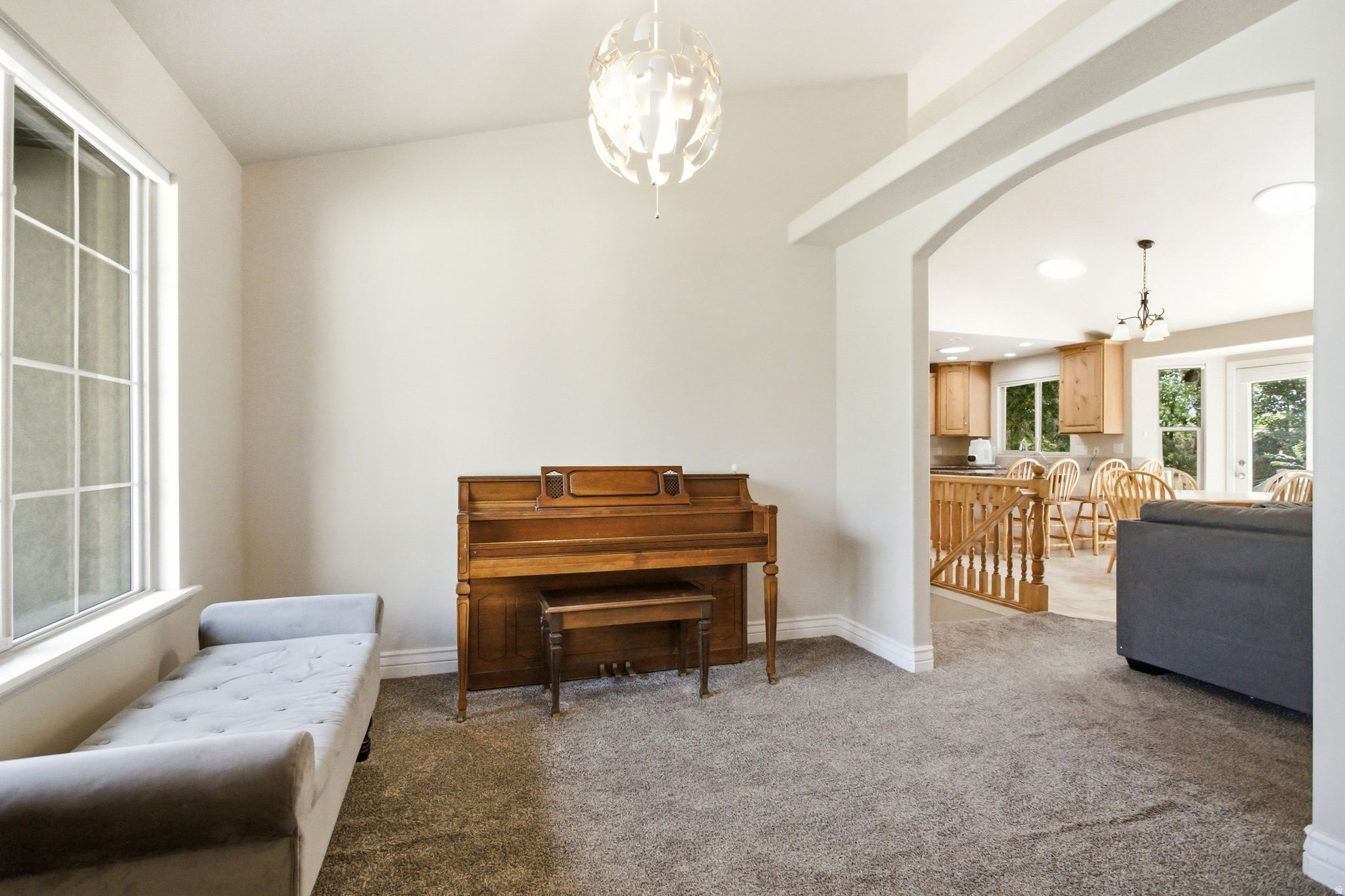 ELIZABETH CIRCLE - Residential