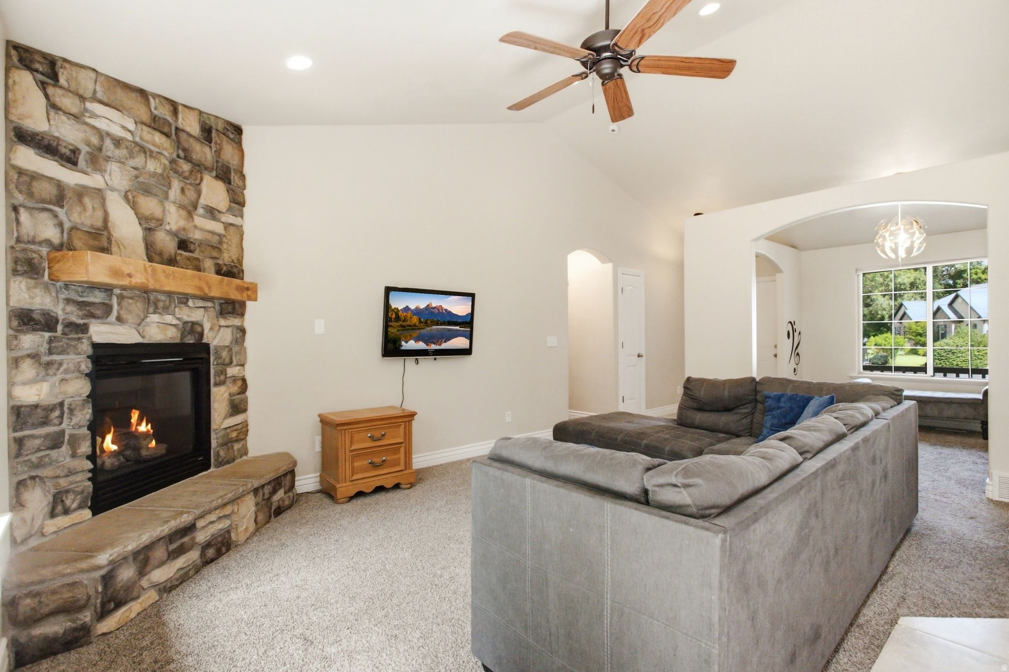 ELIZABETH CIRCLE - Residential