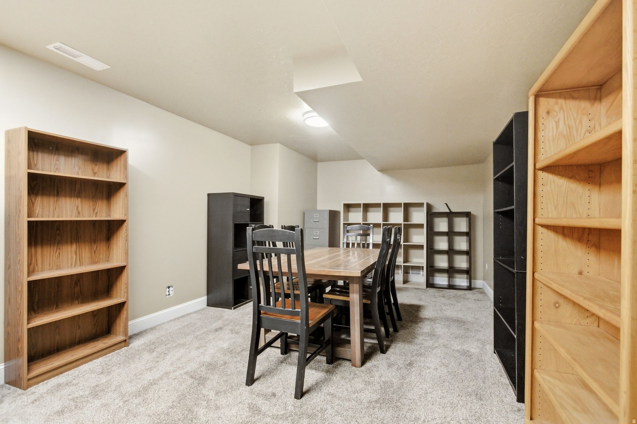 ELIZABETH CIRCLE - Residential