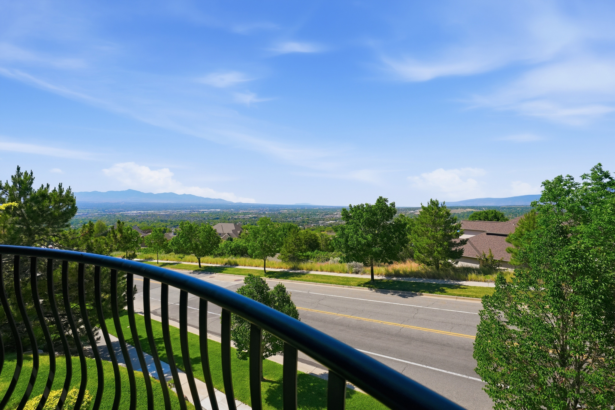 FAIRWAY HOLLOW - Residential