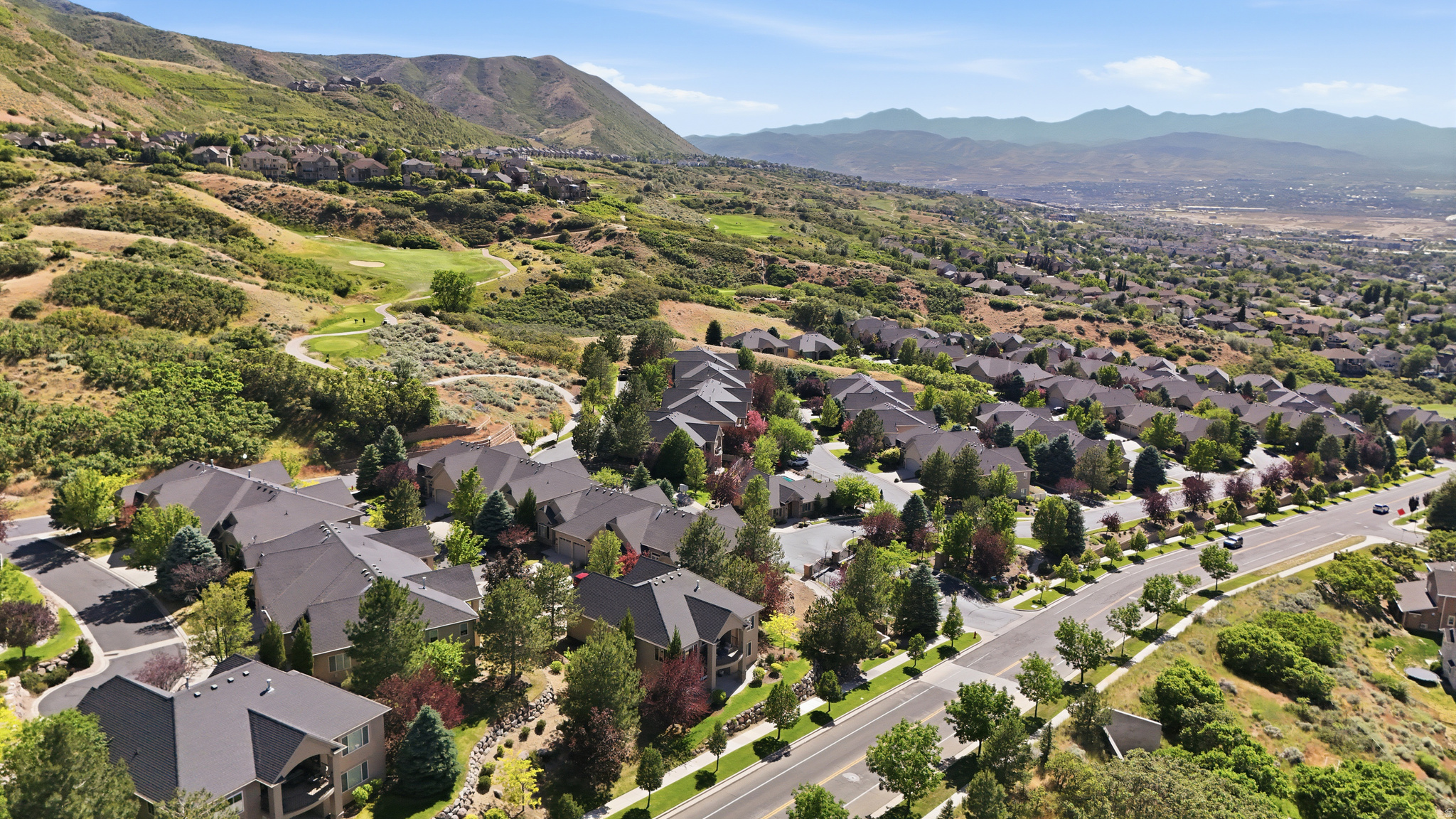 FAIRWAY HOLLOW - Residential