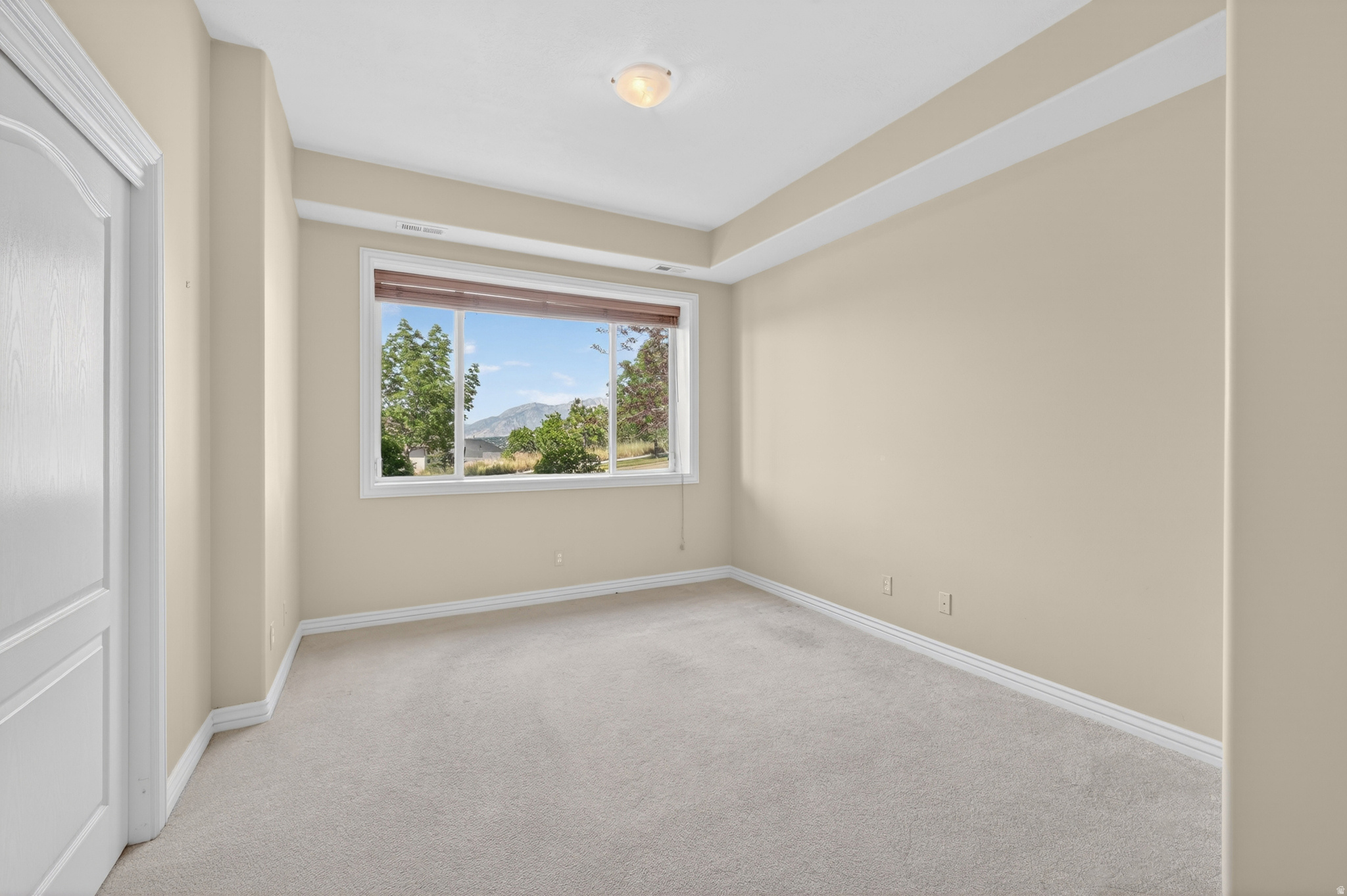 FAIRWAY HOLLOW - Residential