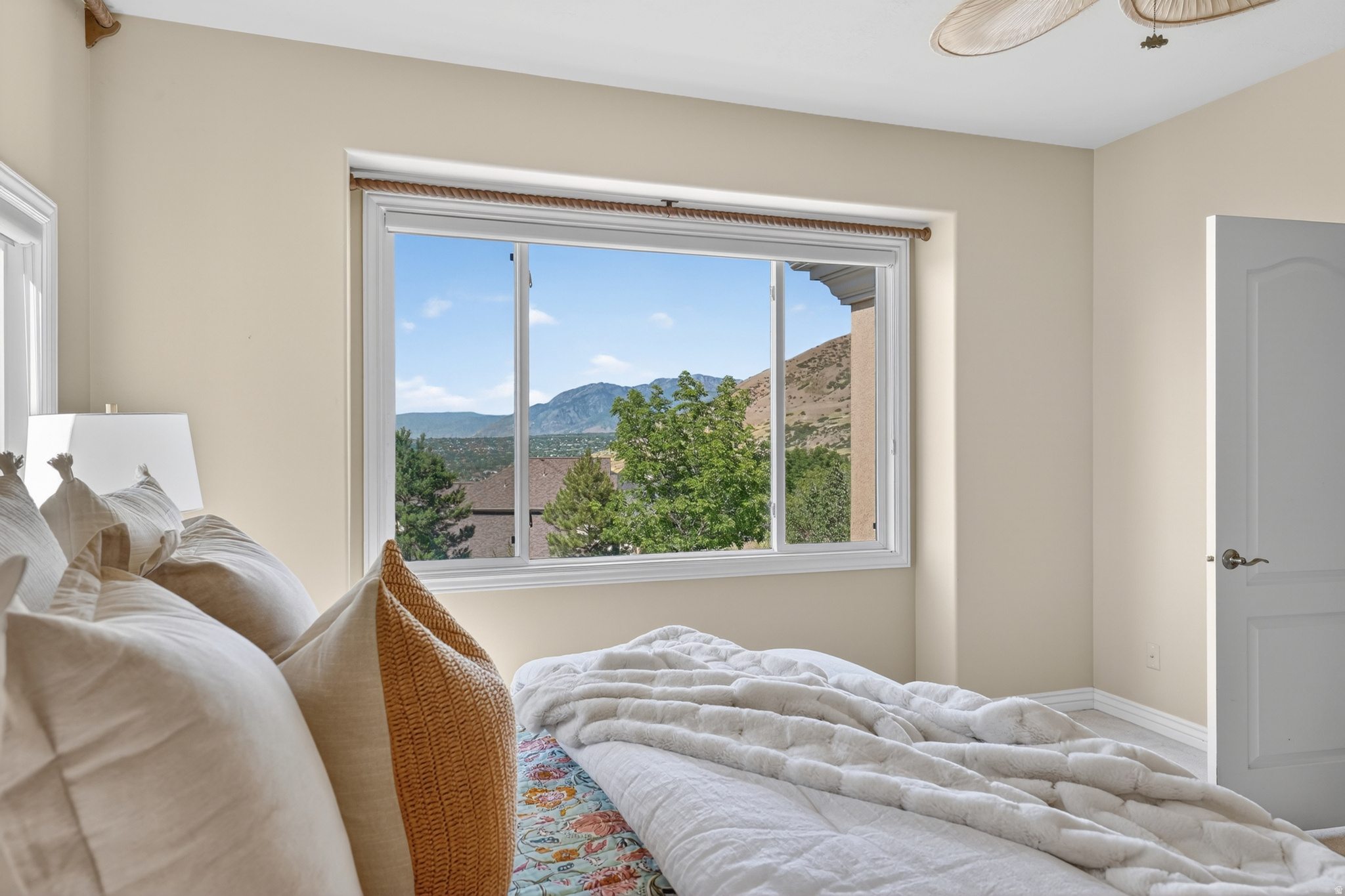 FAIRWAY HOLLOW - Residential