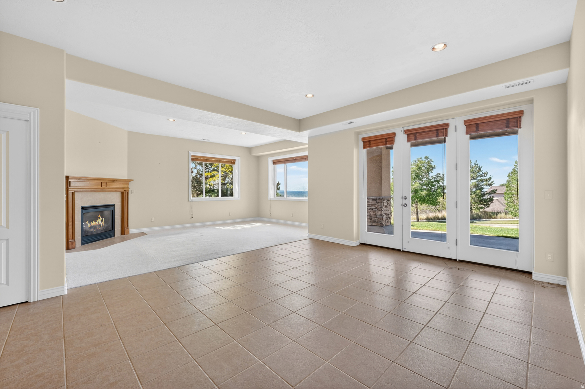 FAIRWAY HOLLOW - Residential