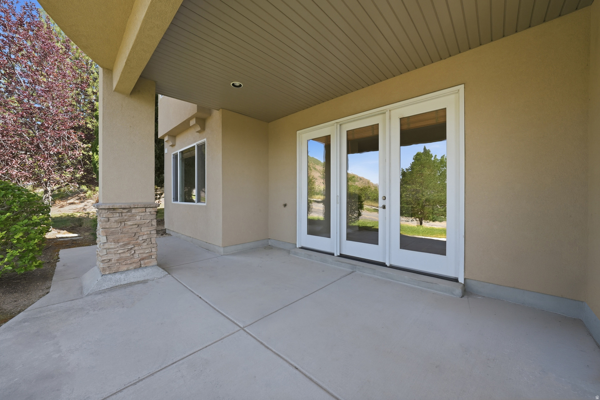 FAIRWAY HOLLOW - Residential